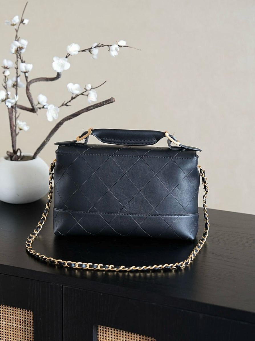 CHANEL 高仿 2.55 黑色手提菱格鏈條包 經典優雅氣質百搭精品｜歐美奢侈品精品推薦