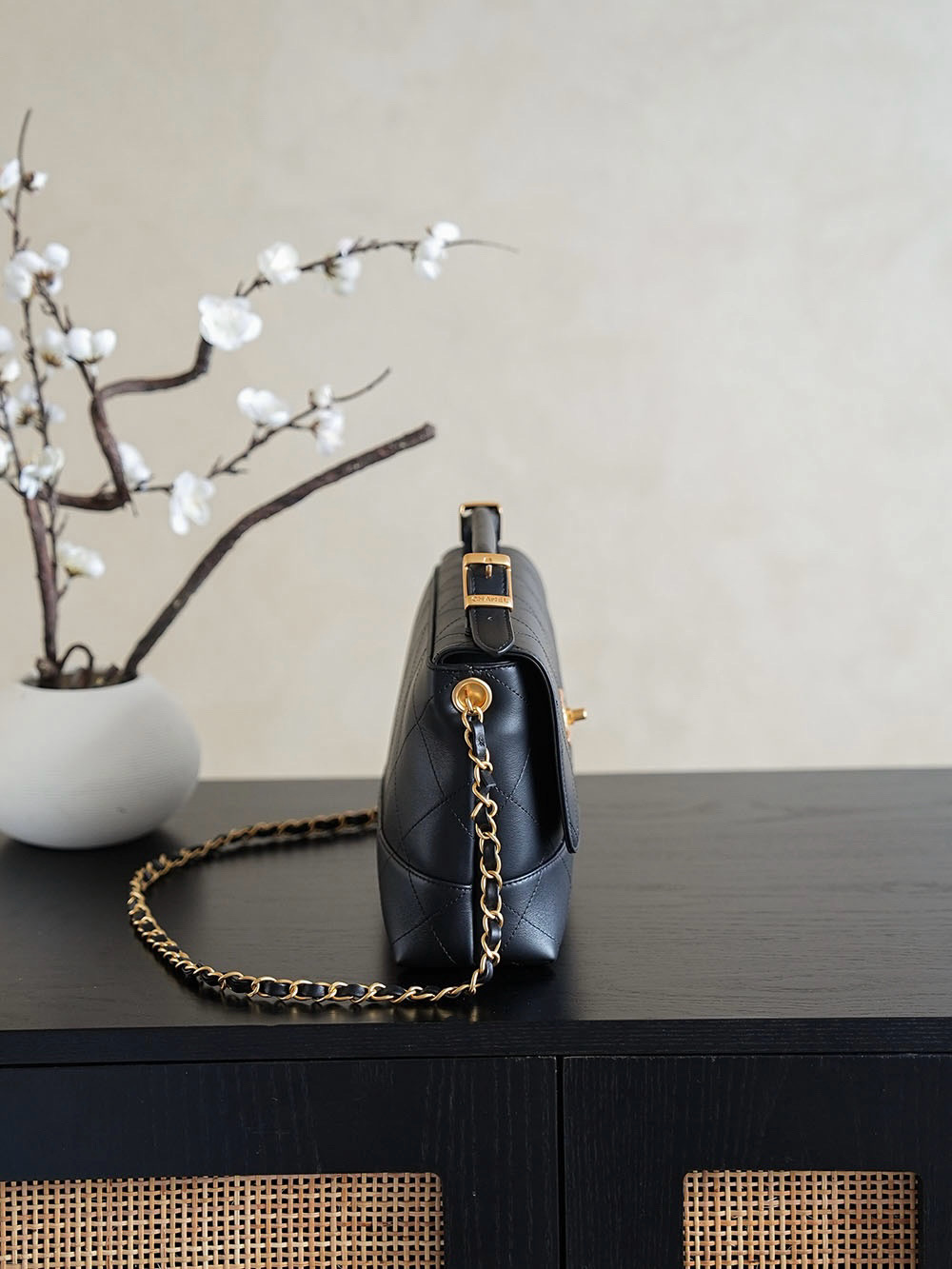 CHANEL 高仿 2.55 黑色手提菱格鏈條包 經典優雅氣質百搭精品｜歐美奢侈品精品推薦