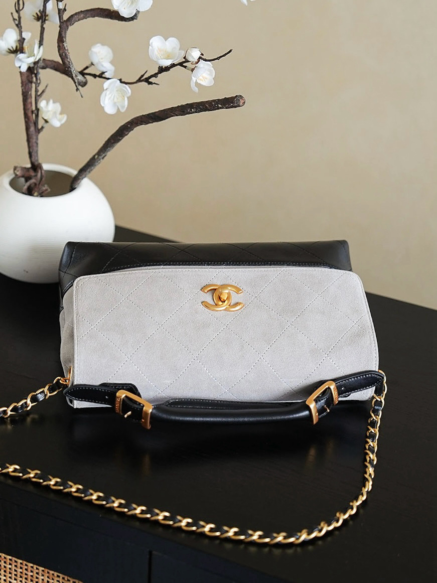 CHANEL A貨 2.55 黑灰拼接手提鏈條包 經典雙色設計精品女包｜歐美奢侈品精品推薦