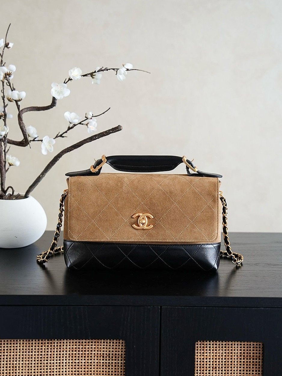CHANEL 高仿 2.55 焦糖黑拼接手提鏈條包 經典雙色奢華百搭款｜歐美奢侈品精品推薦