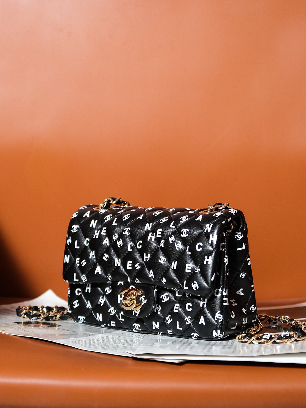 CHANEL 一比一 2.55 黑色字母印花鏈條包 時尚百搭精品包款｜歐美奢侈品精品推薦