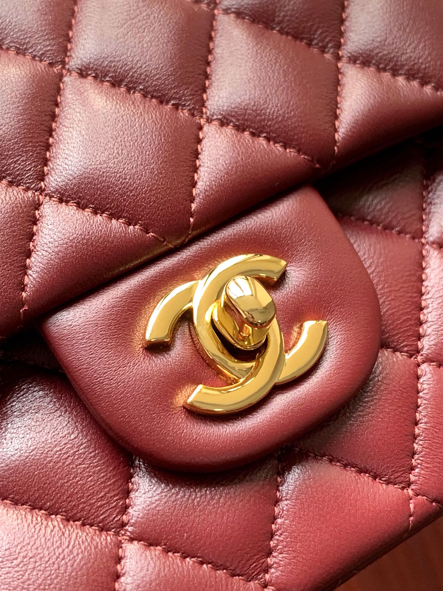 CHANEL A貨 2.55 酒紅色菱格鏈條包 優雅典藏高級精品女包｜歐美奢侈品精品推薦