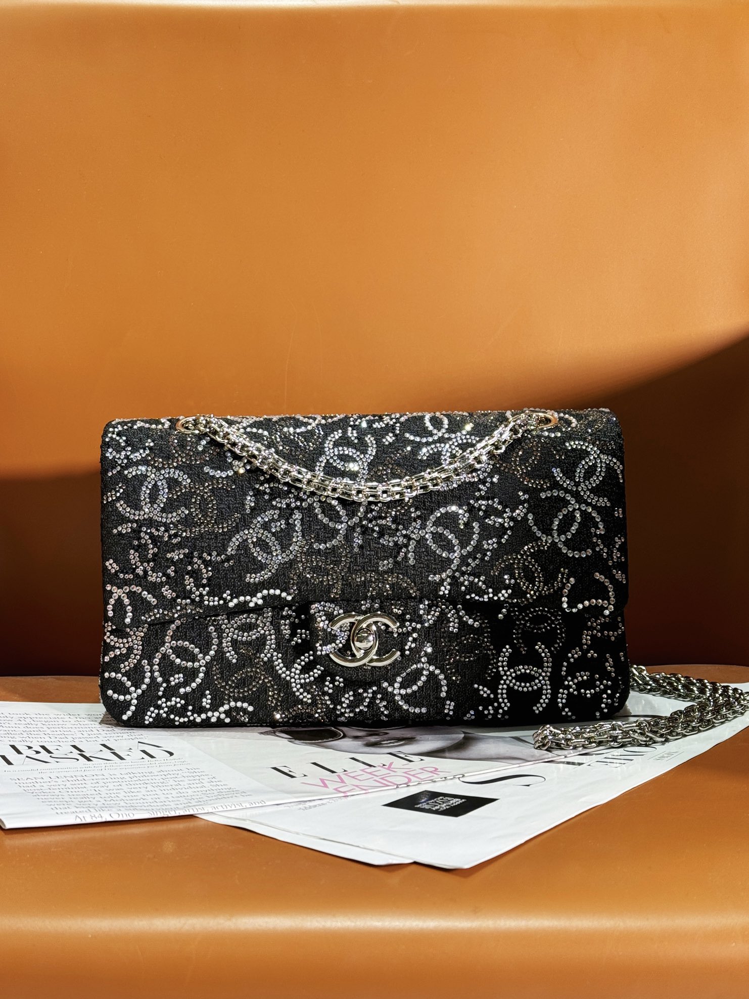 CHANEL 高仿 2.55 黑色亮鑽刺繡鏈條包 菱格閃耀奢華精品女包｜歐美奢侈品精品推薦