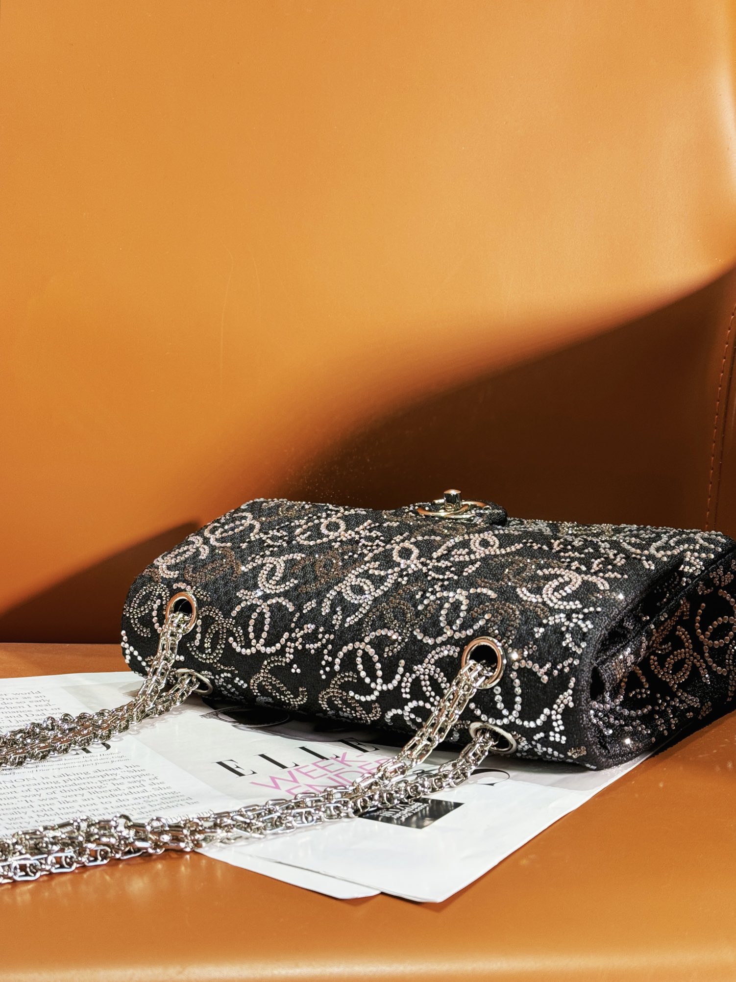 CHANEL 高仿 2.55 黑色亮鑽刺繡鏈條包 菱格閃耀奢華精品女包｜歐美奢侈品精品推薦