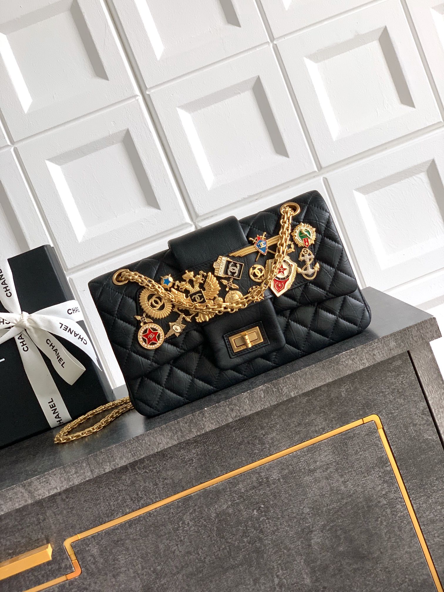 CHANEL 頂級原版 2.55 黑色金鏈徽章包 經典限量復古鏈條包