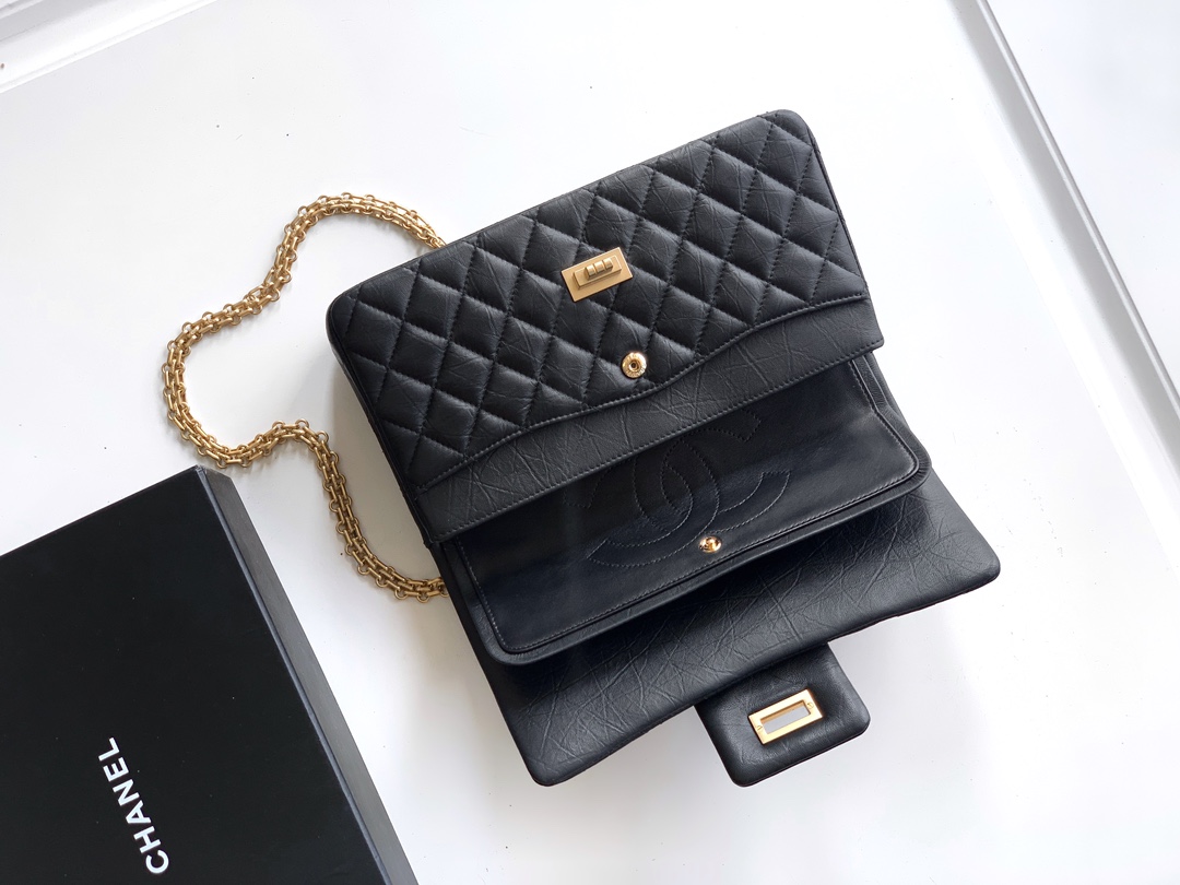 CHANEL 頂級原版 2.55 黑色金鏈徽章包 經典限量復古鏈條包｜歐美奢侈品精品推薦