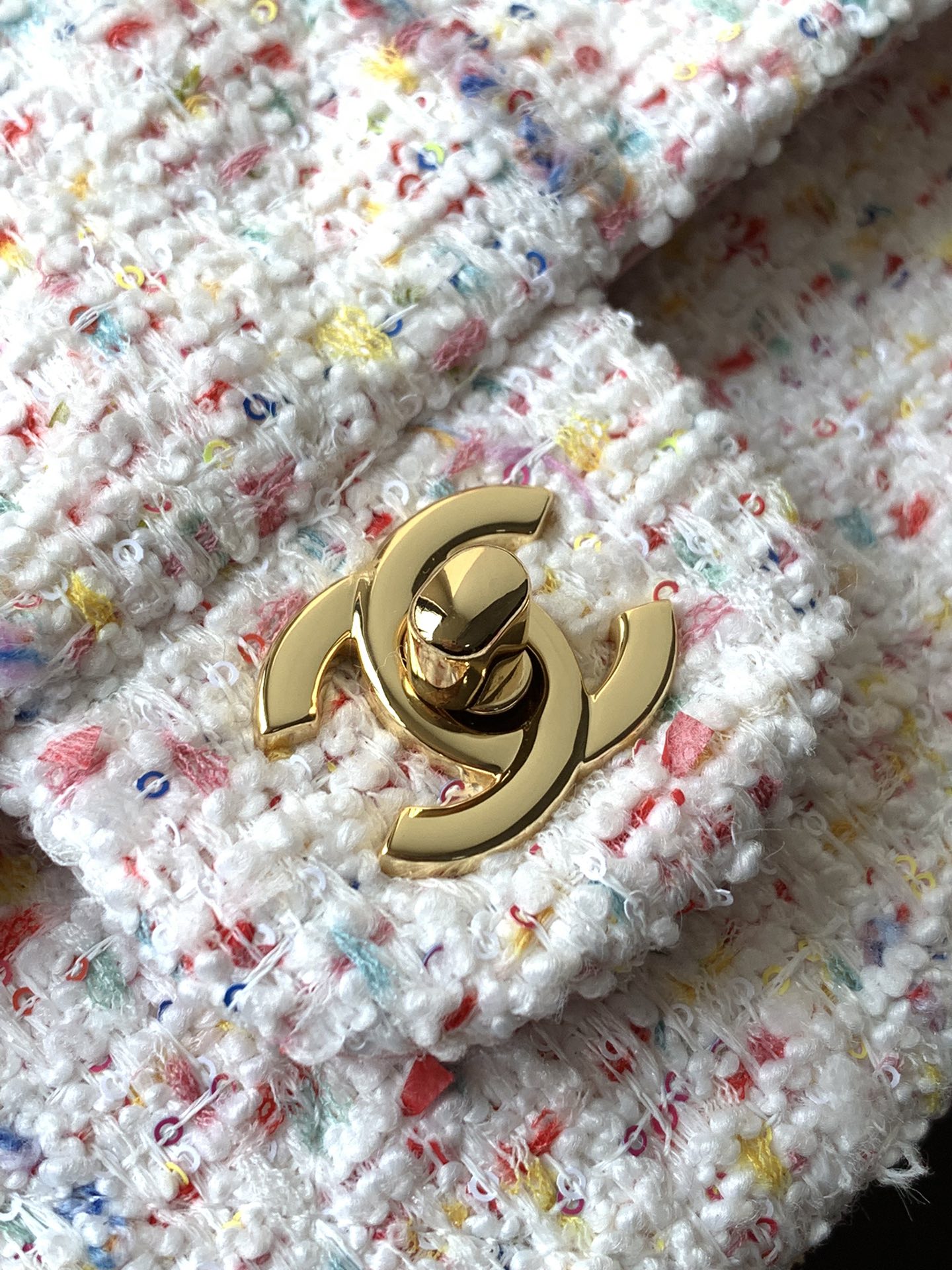 CHANEL 高仿 2.55 白色花呢繽紛鏈條包 春夏限定精品肩背包｜歐美奢侈品精品推薦