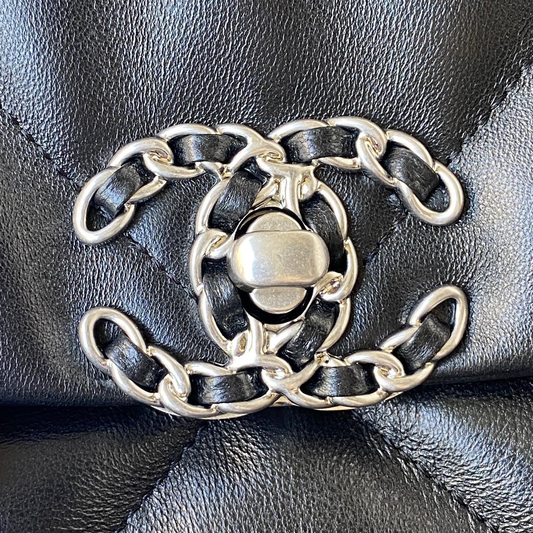 CHANEL 頂級原單 2.55 黑色軟皮銀鏈包 高質感羊皮鏈條肩背包｜歐美奢侈品精品推薦
