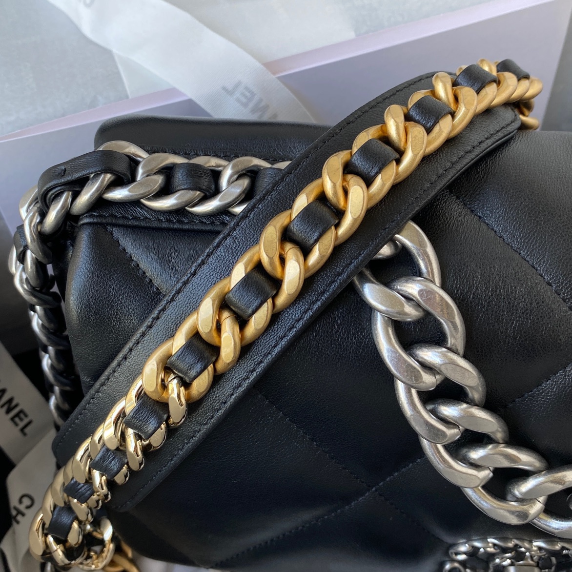 CHANEL 頂級原單 2.55 黑色軟皮銀鏈包 高質感羊皮鏈條肩背包｜歐美奢侈品精品推薦