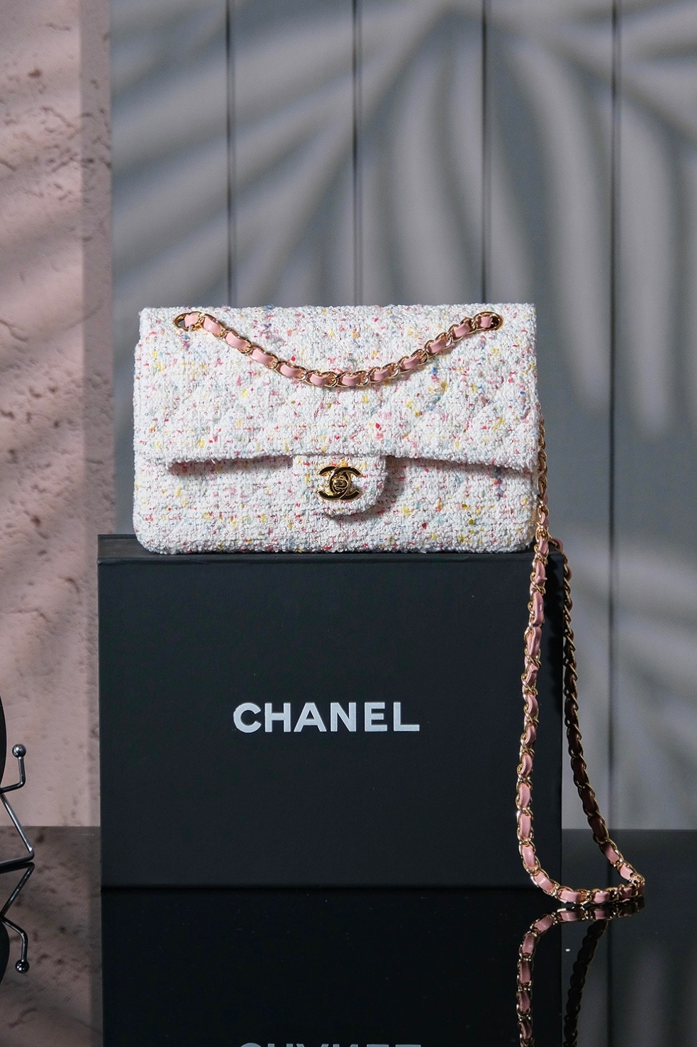 CHANEL A級精品 2.55 雪花呢粉白配色包 優雅菱格紋鏈條包｜歐美奢侈品精品推薦