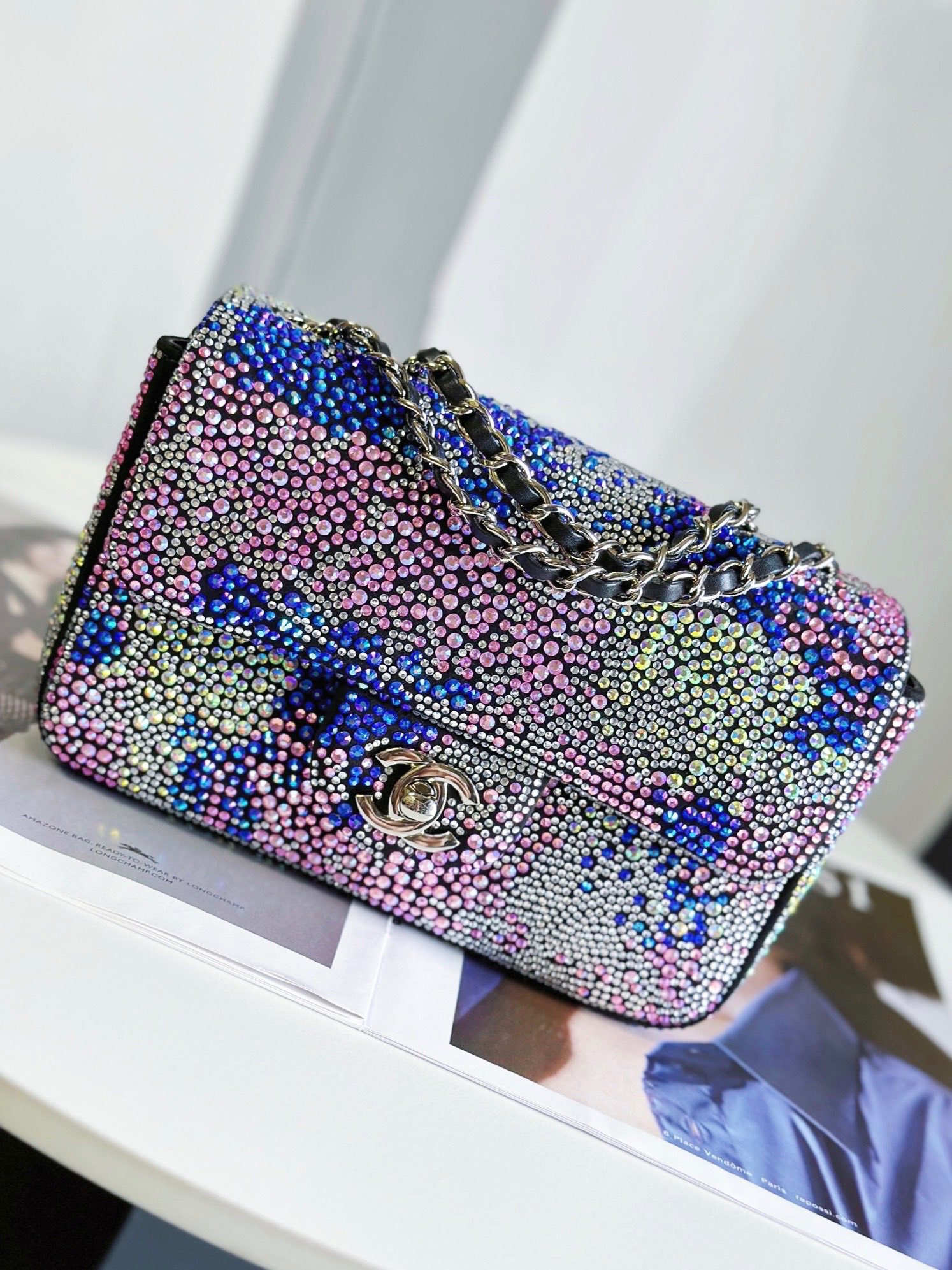Chanel 高仿彩鑽漸層晚宴包 閃耀奢華鏈條肩背包| 14 Chanel 高仿彩鑽漸層晚宴包 閃耀奢華鏈條肩背包