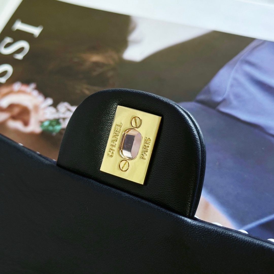 Chanel 一比一珍珠滿鑽包 優雅復古鏈條肩背包|超A仿原單精品圖片 14 Chanel 一比一珍珠滿鑽包 優雅復古鏈條肩背包|歐美奢侈品精品推薦