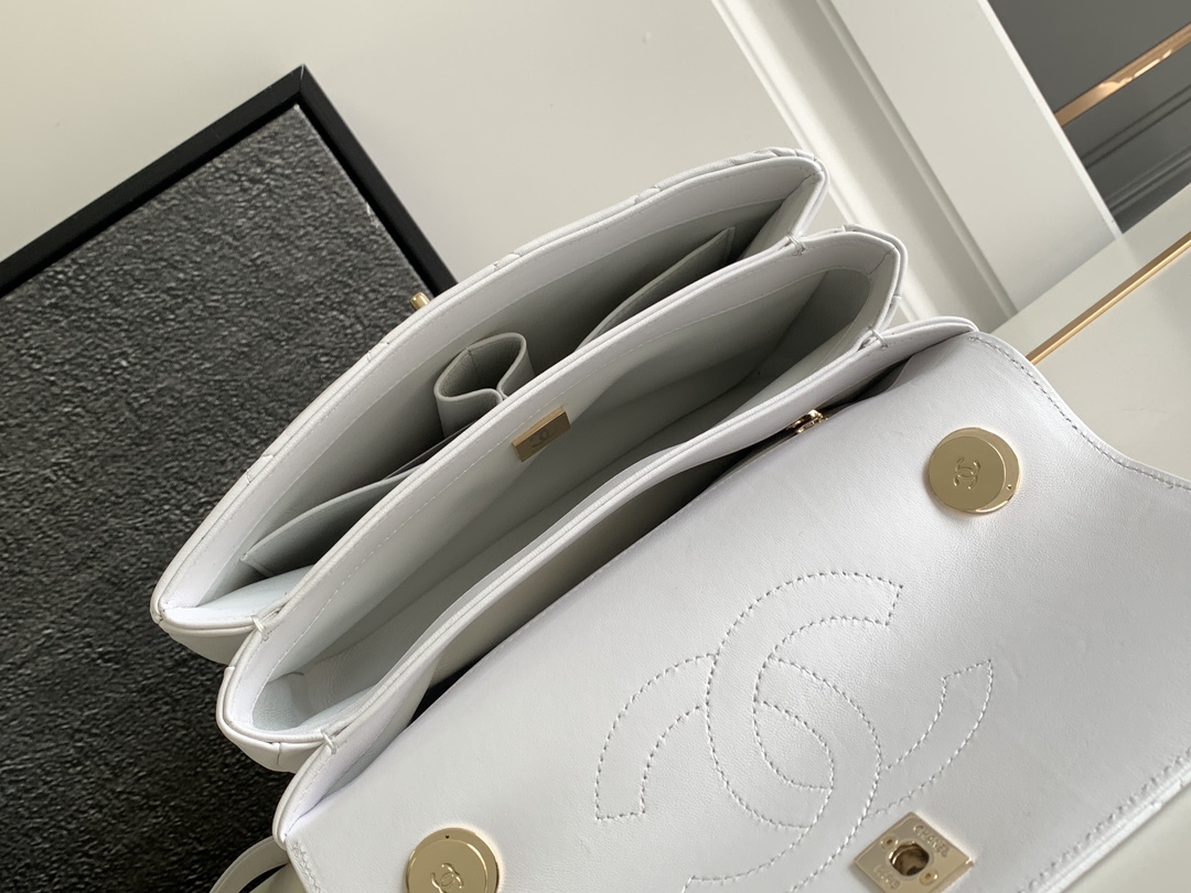 Chanel 高仿白色菱格手提鏈條包 優雅氣質羊皮設計｜歐美奢侈品精品推薦