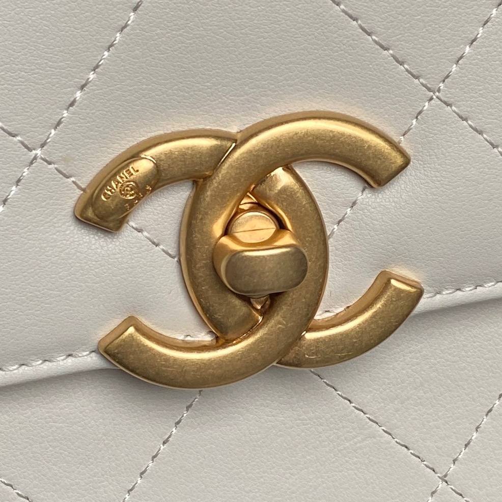 Chanel 一比一白色菱格手提包 經典優雅鏈條單肩款｜歐美奢侈品精品推薦