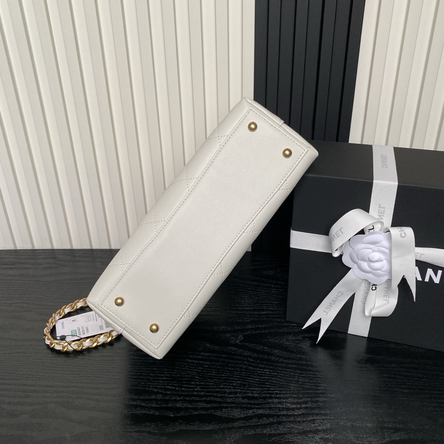Chanel 一比一白色菱格手提包 經典優雅鏈條單肩款｜歐美奢侈品精品推薦