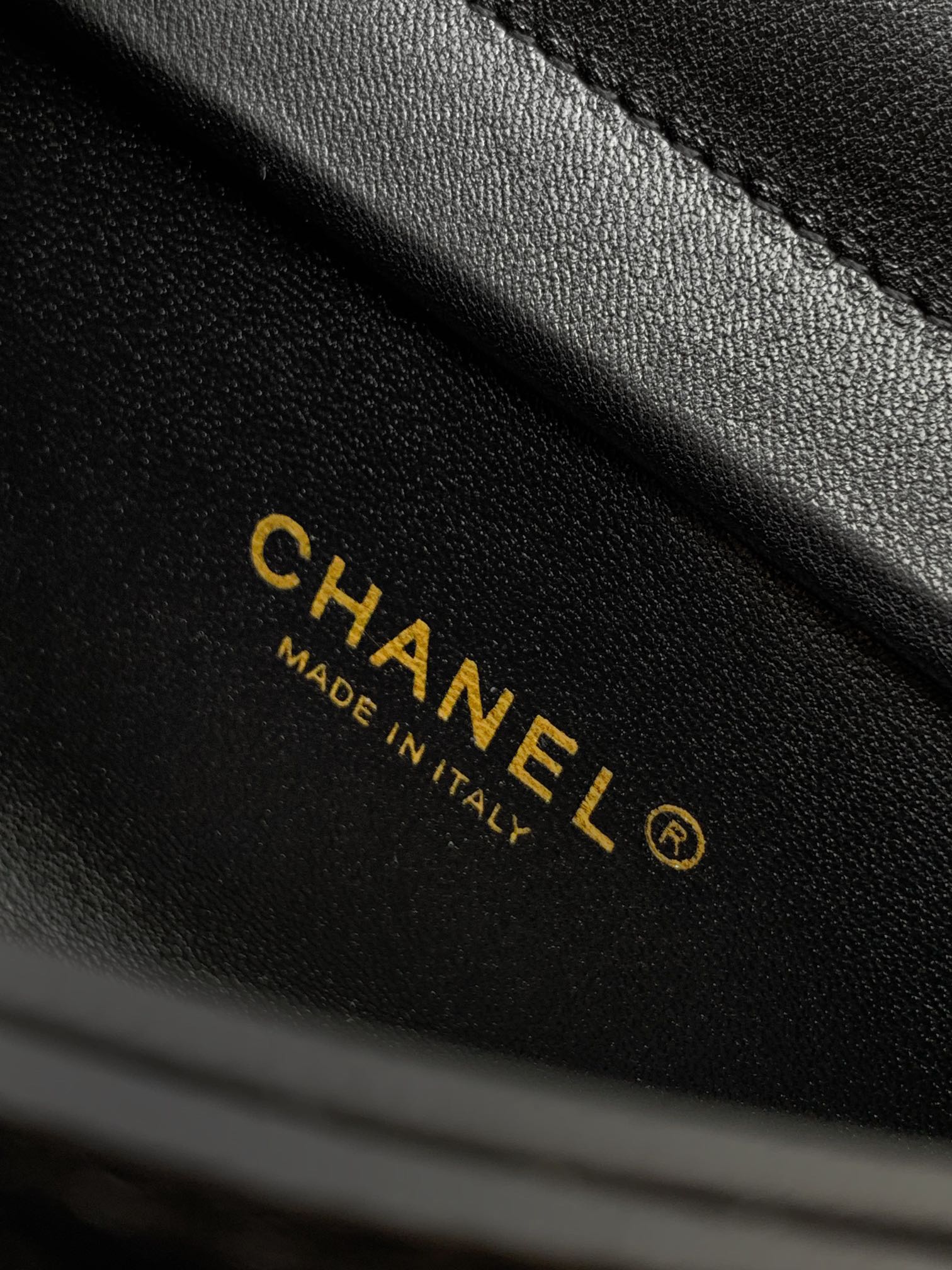 CHANEL高仿黑色珍珠提把鏈條包 女士菱格紋設計 優雅氣質精品款｜歐美奢侈品精品推薦