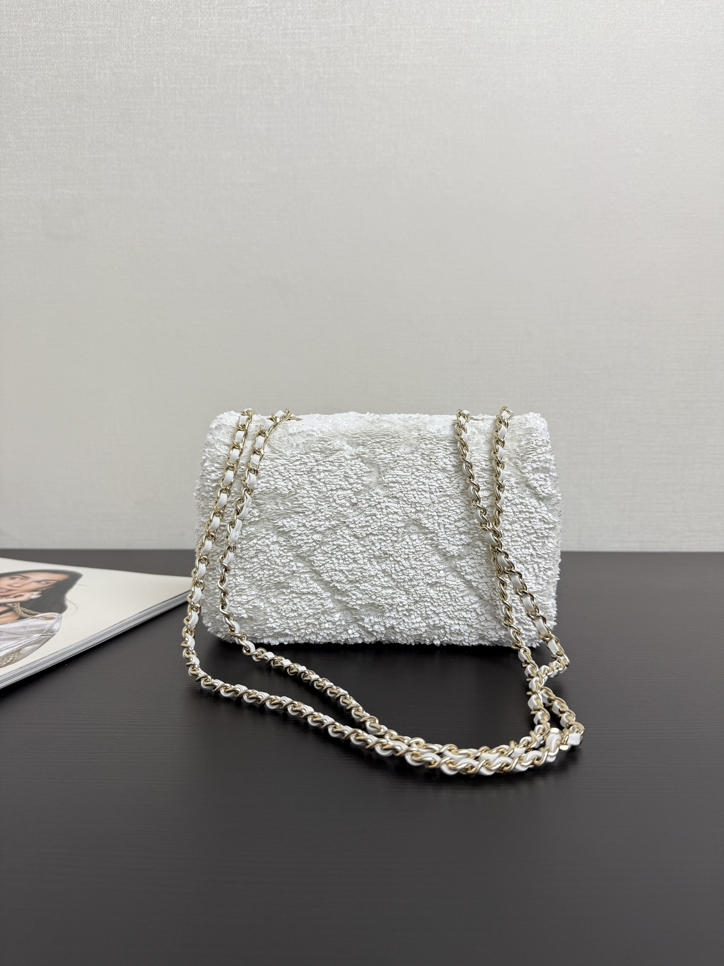 CHANEL高仿白色毛呢菱格鏈條包 女士優雅小香風精品包 冬季氣質款｜歐美奢侈品精品推薦