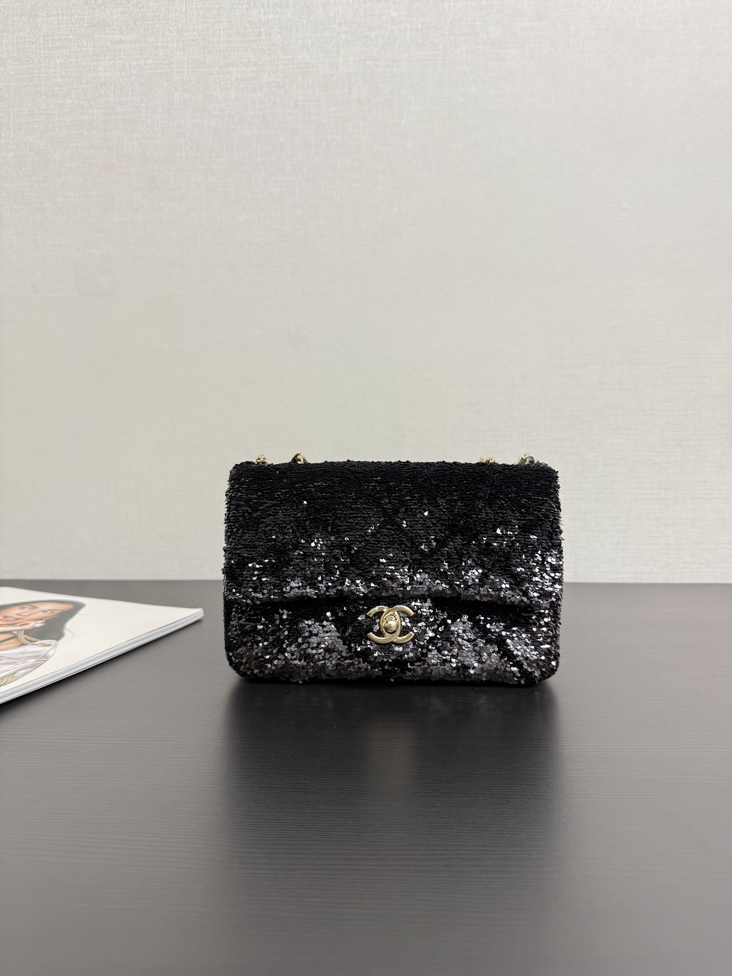 CHANEL高仿黑銀亮片鏈條包 女士閃耀菱格精品包 夜宴時尚款