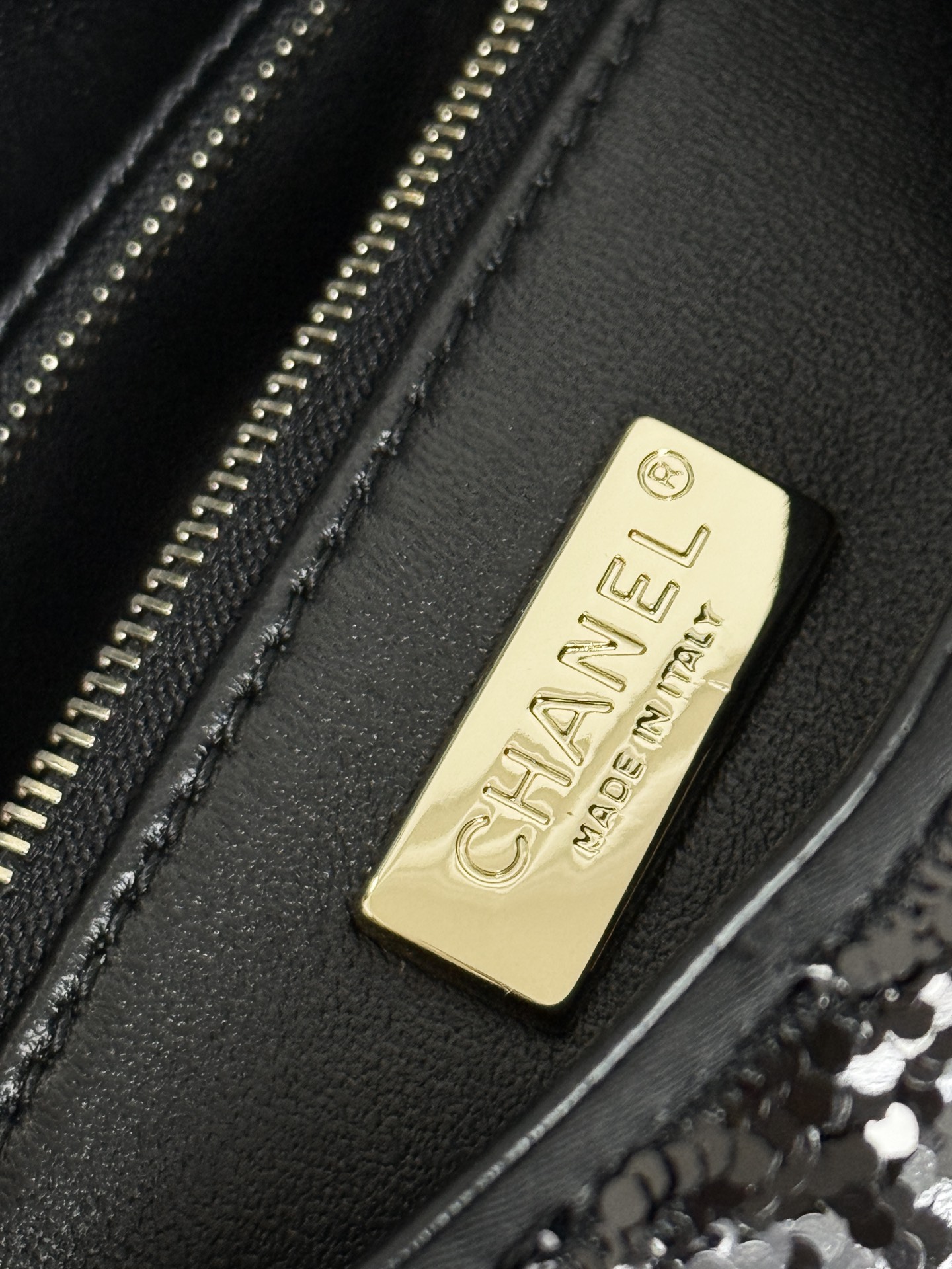 CHANEL高仿黑銀亮片鏈條包 女士閃耀菱格精品包 夜宴時尚款｜歐美奢侈品精品推薦