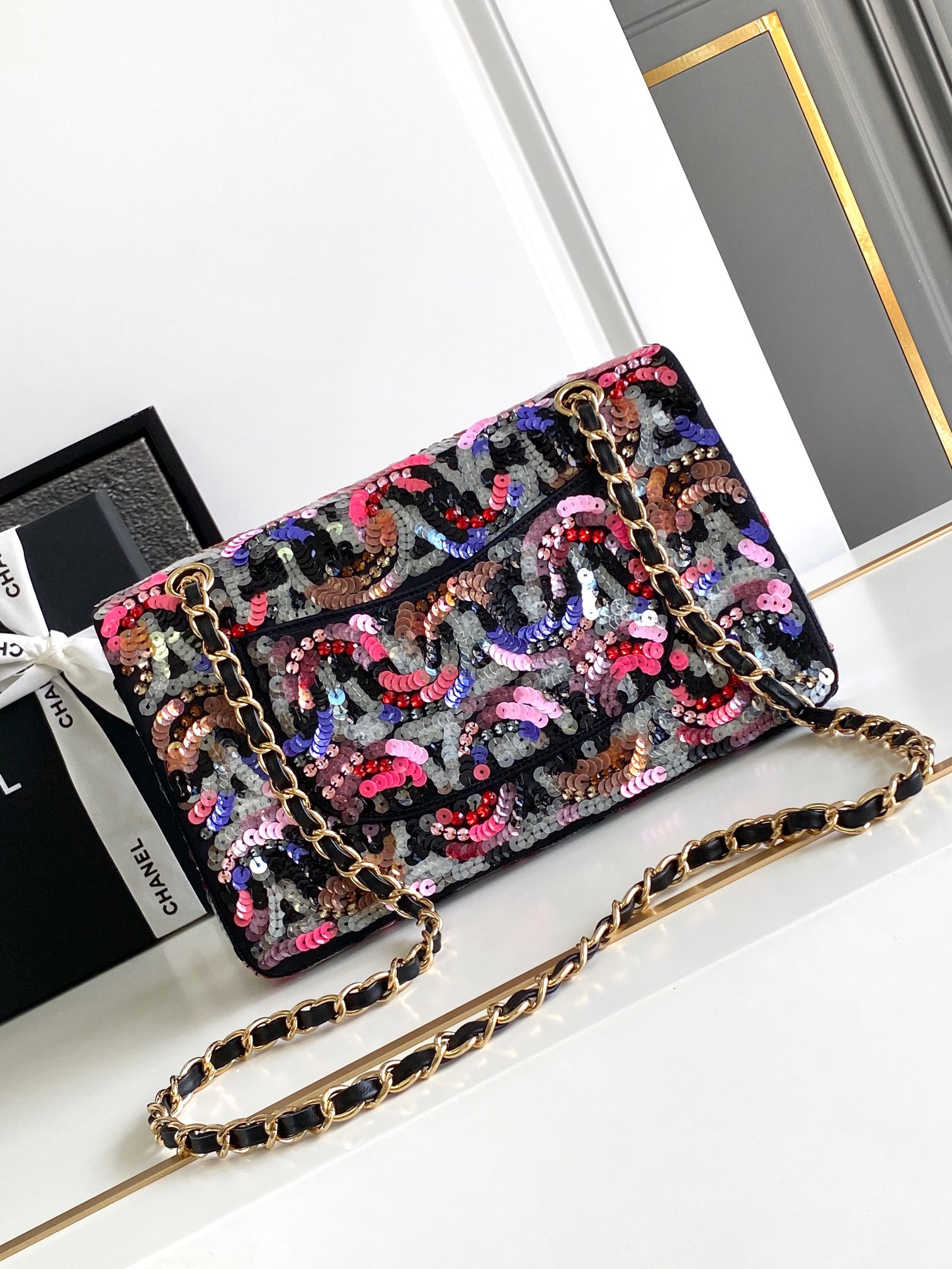 CHANEL高仿多色亮片鏈條包 女士菱格精品手袋 時尚奢華派對款｜歐美奢侈品精品推薦