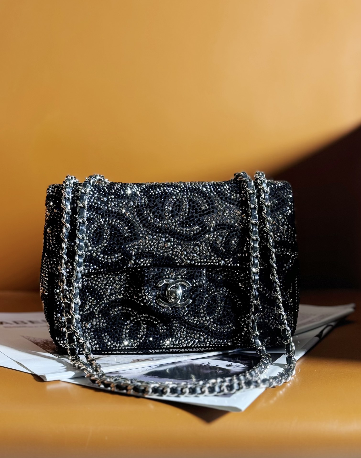CHANEL一比一黑鑽滿鑲鏈條包 女士精品晚宴菱格手袋 高貴閃耀款｜歐美奢侈品精品推薦