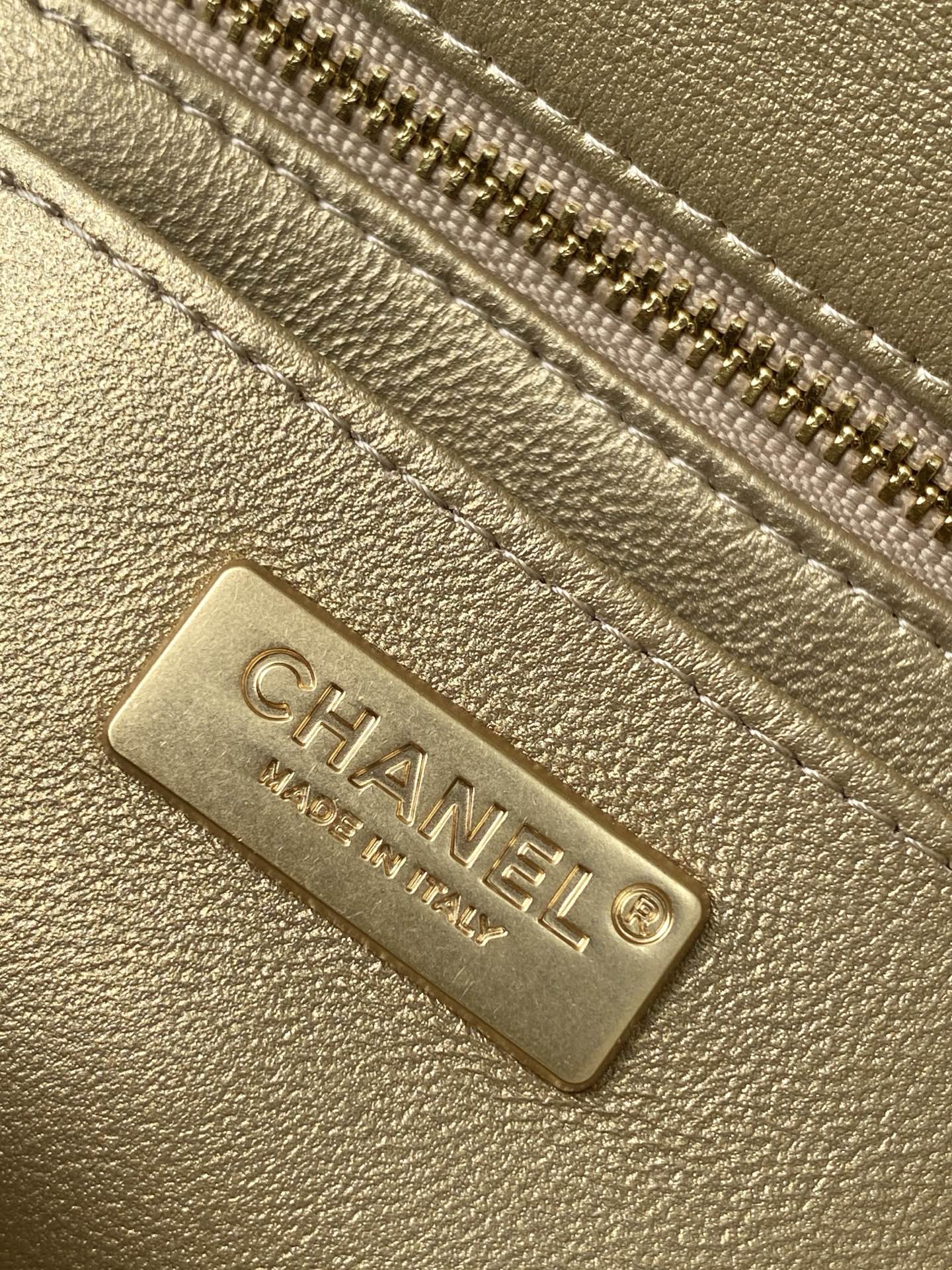 Chanel 高仿香檳金針織鏈條包 典雅奢華氣質精品女包 2025春夏新款｜歐美奢侈品精品推薦