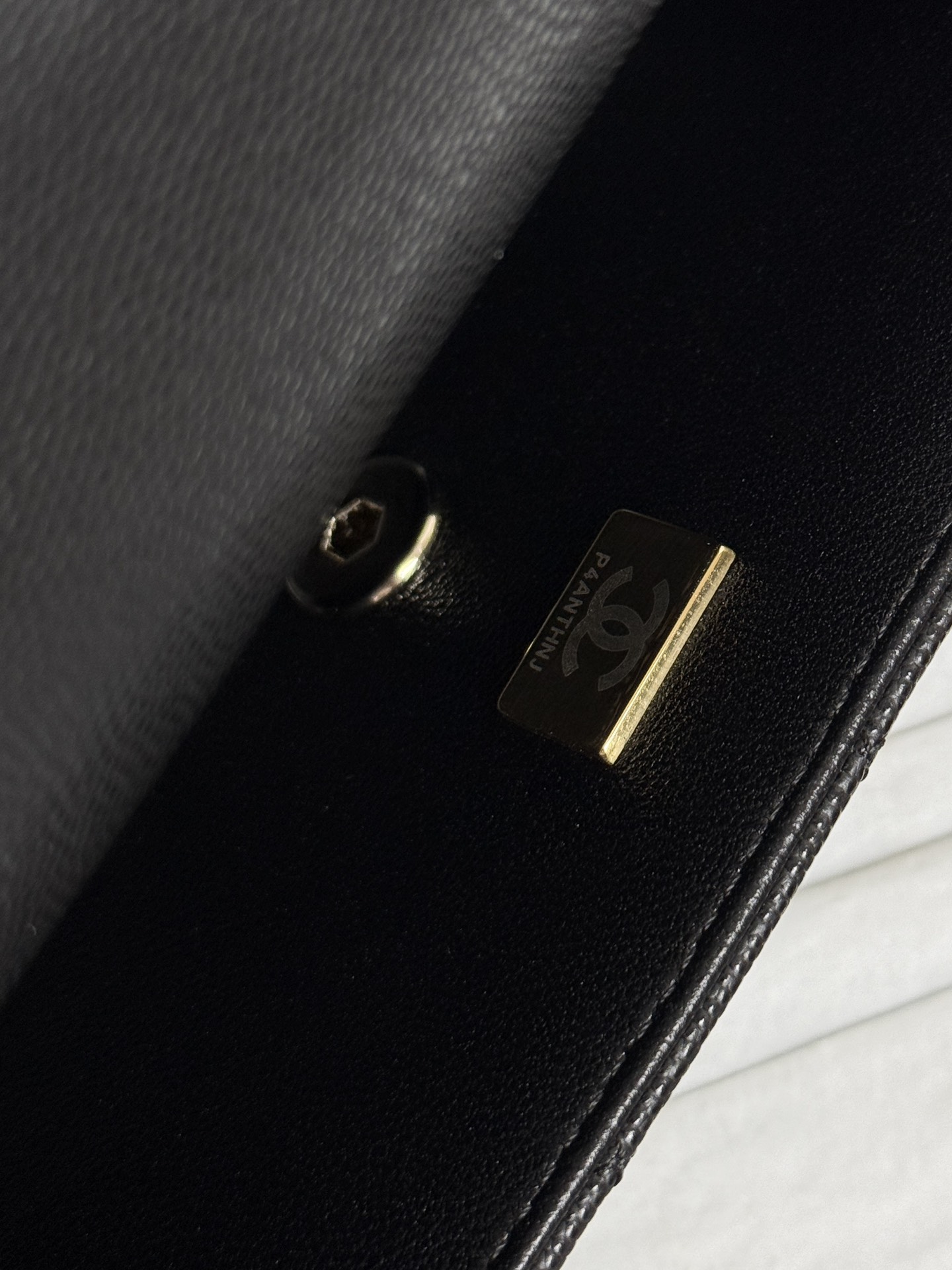 Chanel 高仿黑色菱格手提鏈條包 經典小型設計 氣質百搭精品女包｜歐美奢侈品精品推薦