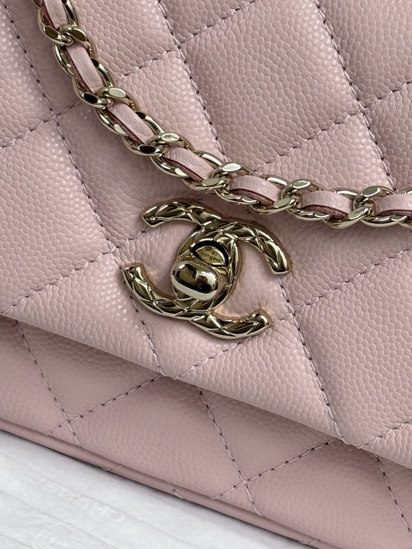 Chanel 高仿粉色菱格手提鏈條包 甜美氣質造型 小香風百搭精品女包