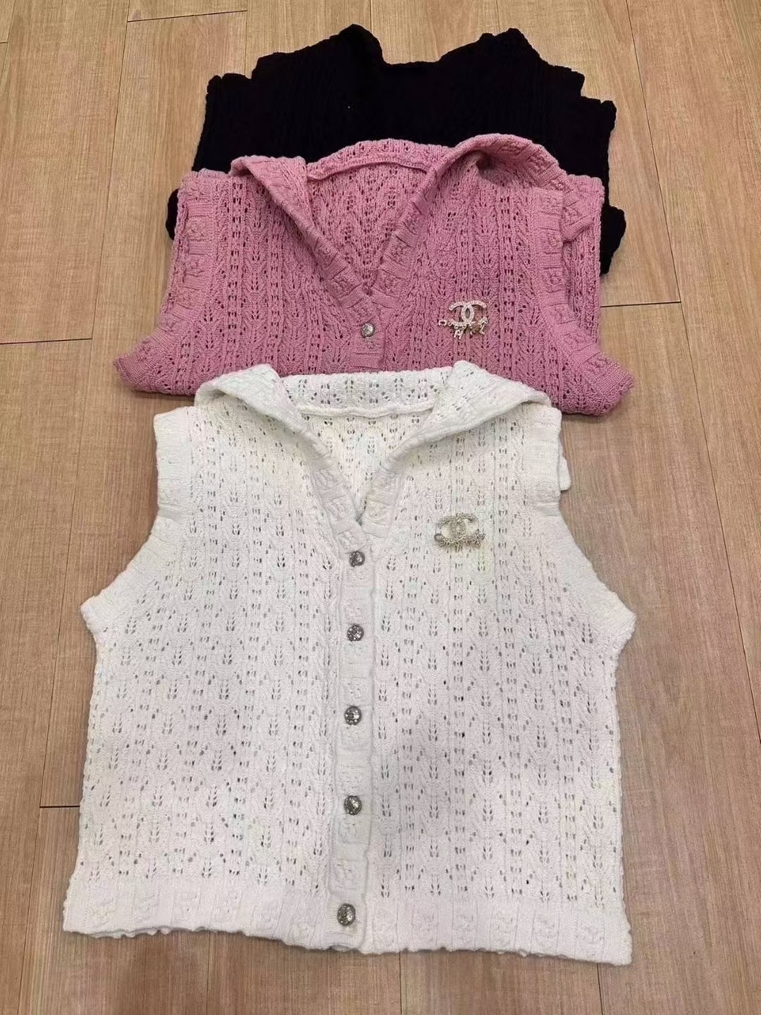 CHANEL高仿針織連帽無袖背心外套 女士氣質款2025早春精品服飾