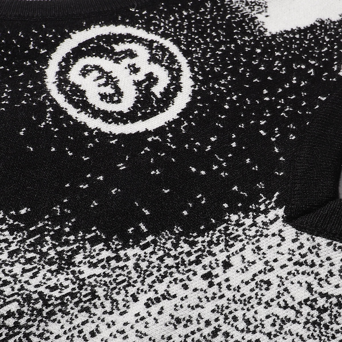 CHANEL原單無袖針織背心 抽象臉部設計V領時尚造型2025潮流新款|超A仿原單精品圖片 8 CHANEL原單無袖針織背心 抽象臉部設計V領時尚造型2025潮流新款|歐美奢侈品精品推薦