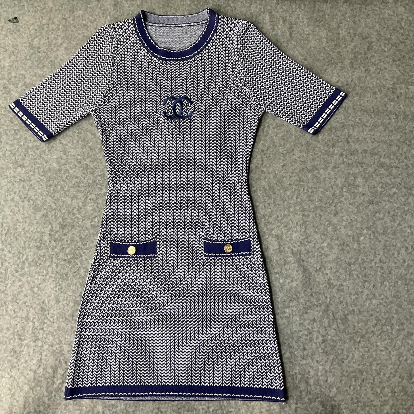 CHANEL高仿針織連衣裙 女士短袖顯瘦款 氣質修身設計｜歐美奢侈品精品推薦
