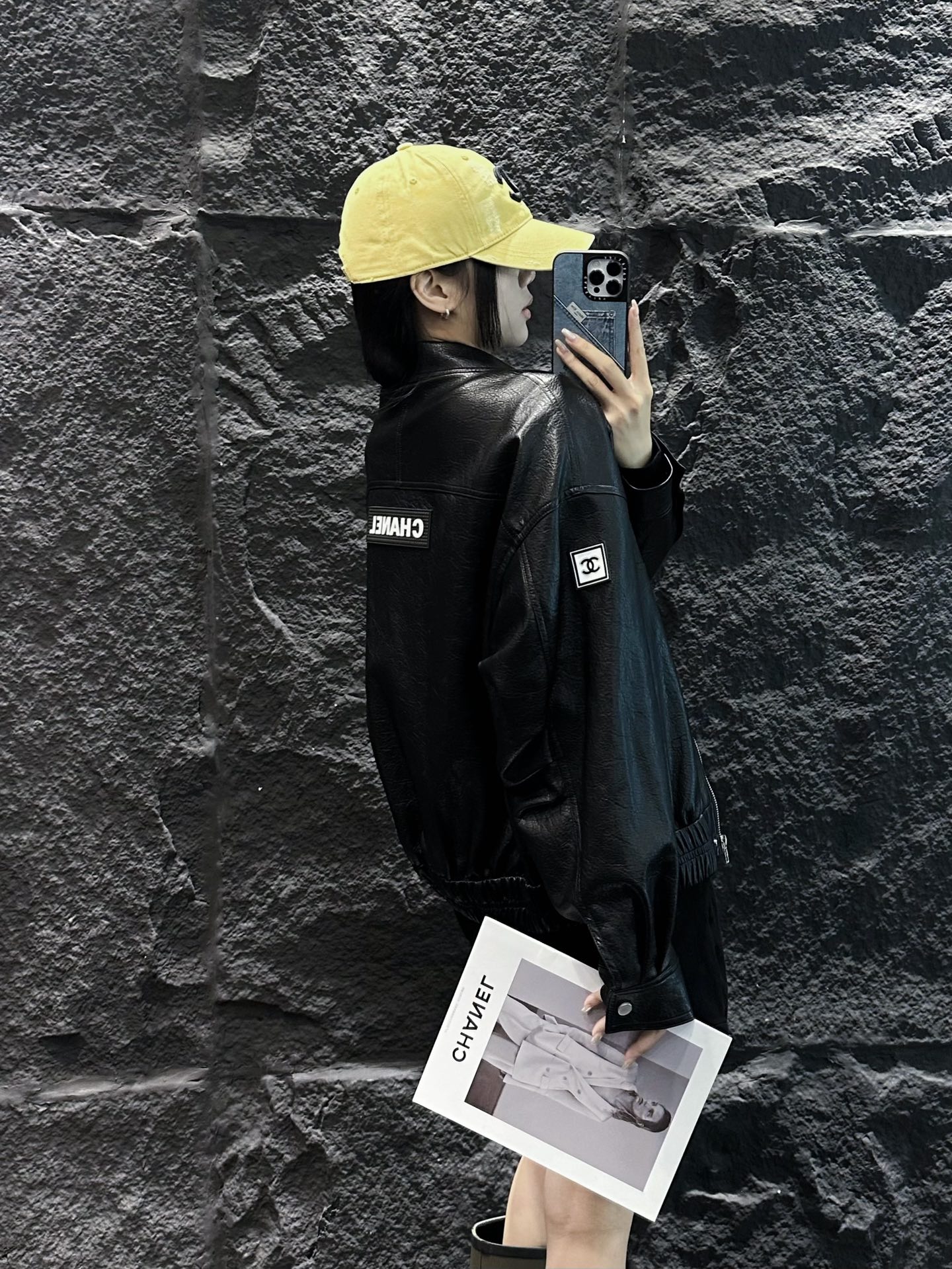 CHANEL精品仿製皮革飛行外套 女士潮流街頭風格設計款|超A仿原單精品圖片 3 CHANEL精品仿製皮革飛行外套 女士潮流街頭風格設計款|歐美奢侈品精品推薦