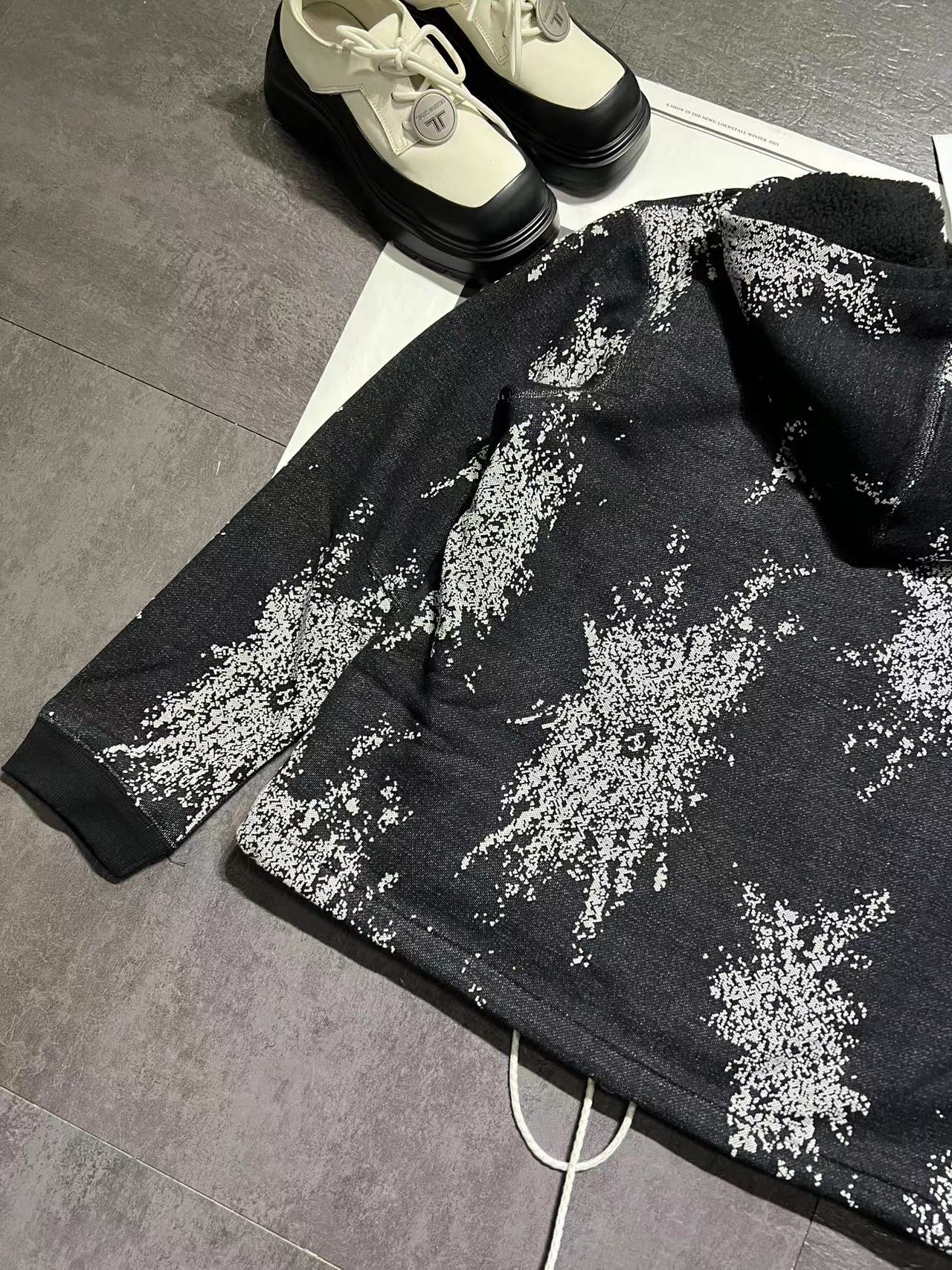 CHANEL原單亮片連帽外套 黑色星光設計 秋冬潮流新款|超A仿原單精品圖片 9 CHANEL原單亮片連帽外套 黑色星光設計 秋冬潮流新款|歐美奢侈品精品推薦