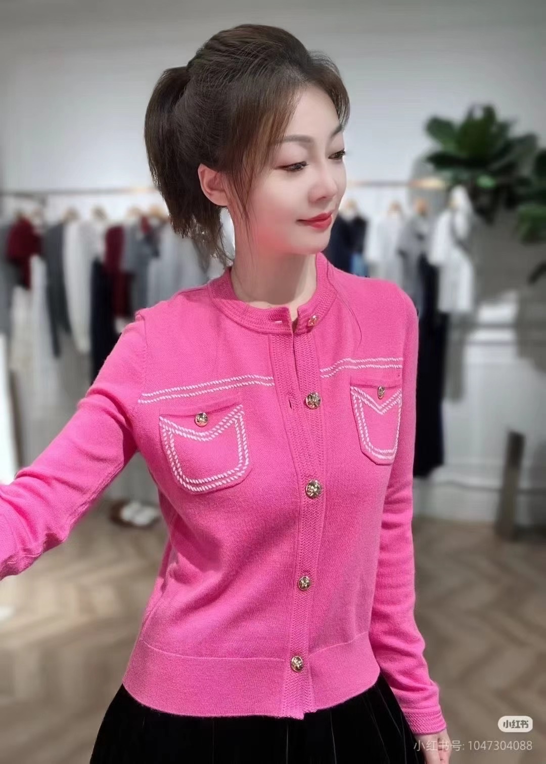 CHANEL原單金扣針織開衫 女士雙口袋設計 黑粉兩色可選｜歐美奢侈品精品推薦