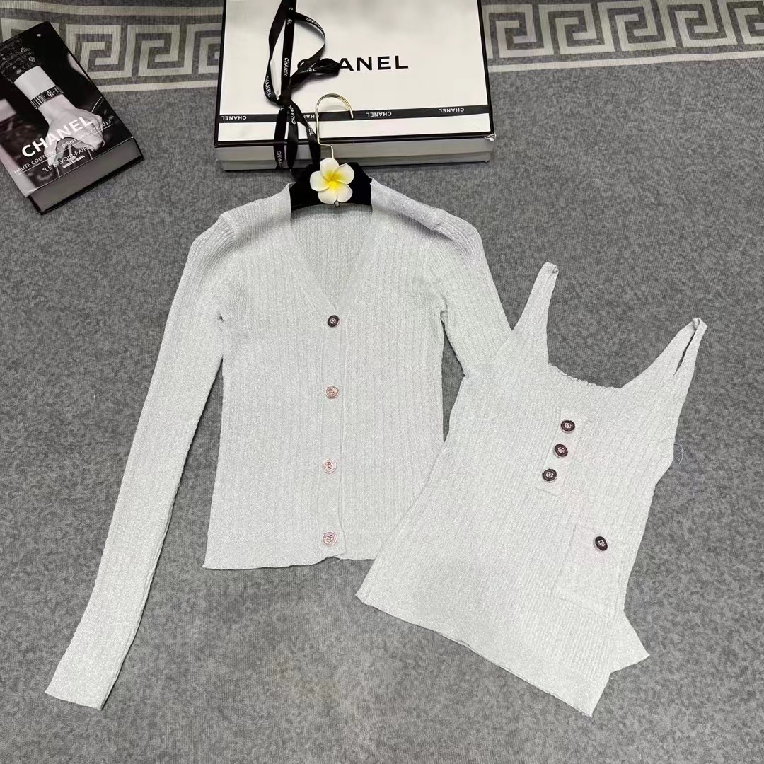 CHANEL針織開衫背心套裝 高仿精品雙件式上衣|超A仿原單精品圖片 9 CHANEL針織開衫背心套裝 高仿精品雙件式上衣|歐美奢侈品精品推薦