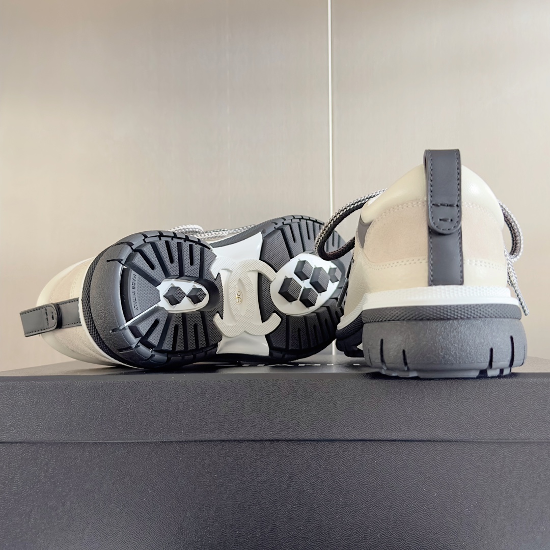 Chanel 原單拼色運動鞋 女士經典小香風設計 時尚百搭休閒鞋款|超A仿原單精品圖片 7 Chanel 原單拼色運動鞋 女士經典小香風設計 時尚百搭休閒鞋款|歐美奢侈品精品推薦