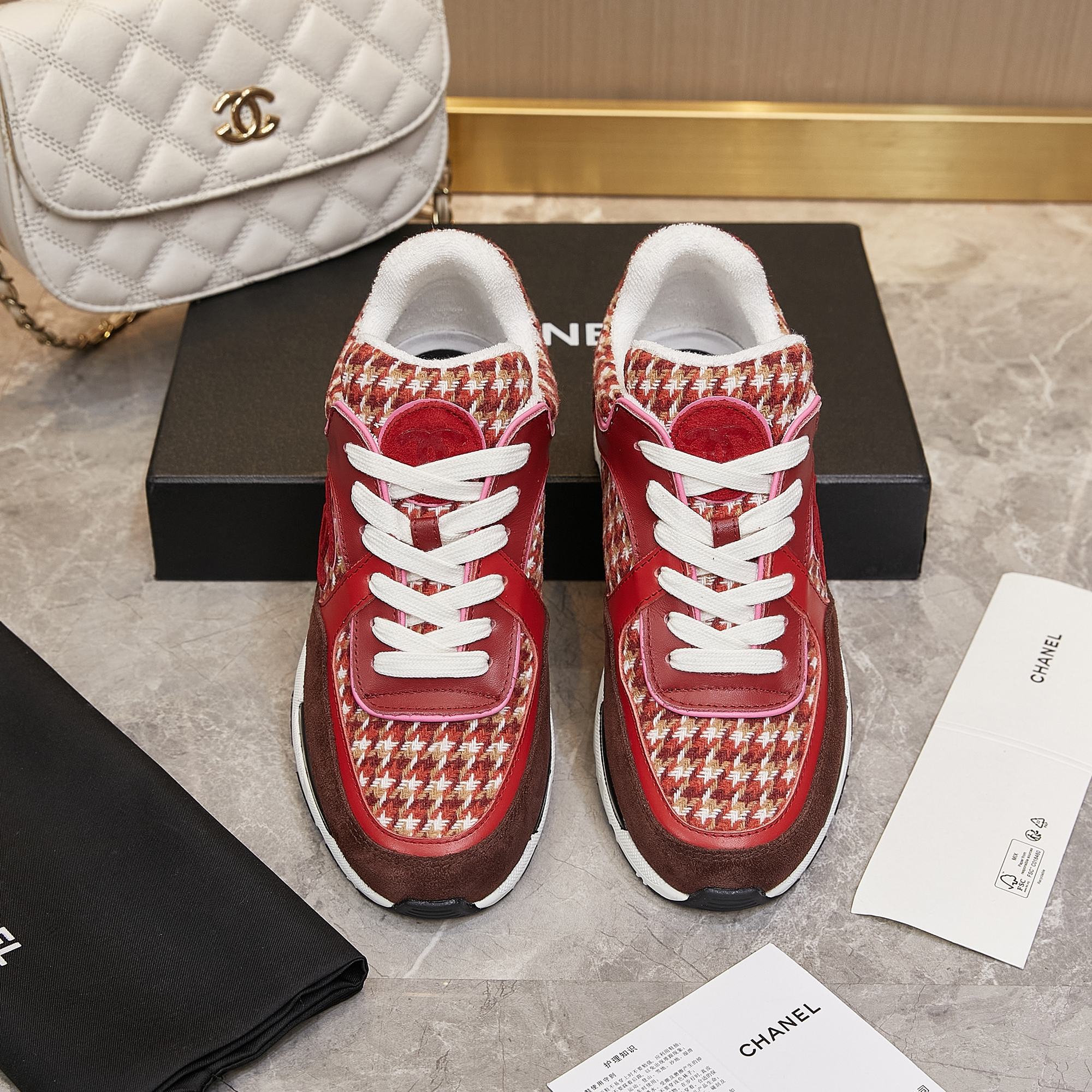 Chanel 一比一紅色千鳥格拼皮運動鞋 女士時尚潮鞋 秋冬限定款｜歐美奢侈品精品推薦