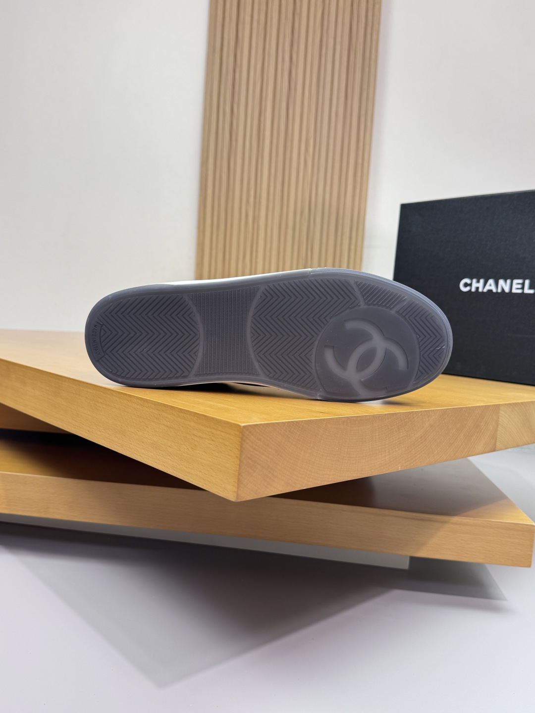 Chanel 原單黑白拼皮運動鞋 女士時尚休閒鞋 新款百搭鞋｜歐美奢侈品精品推薦