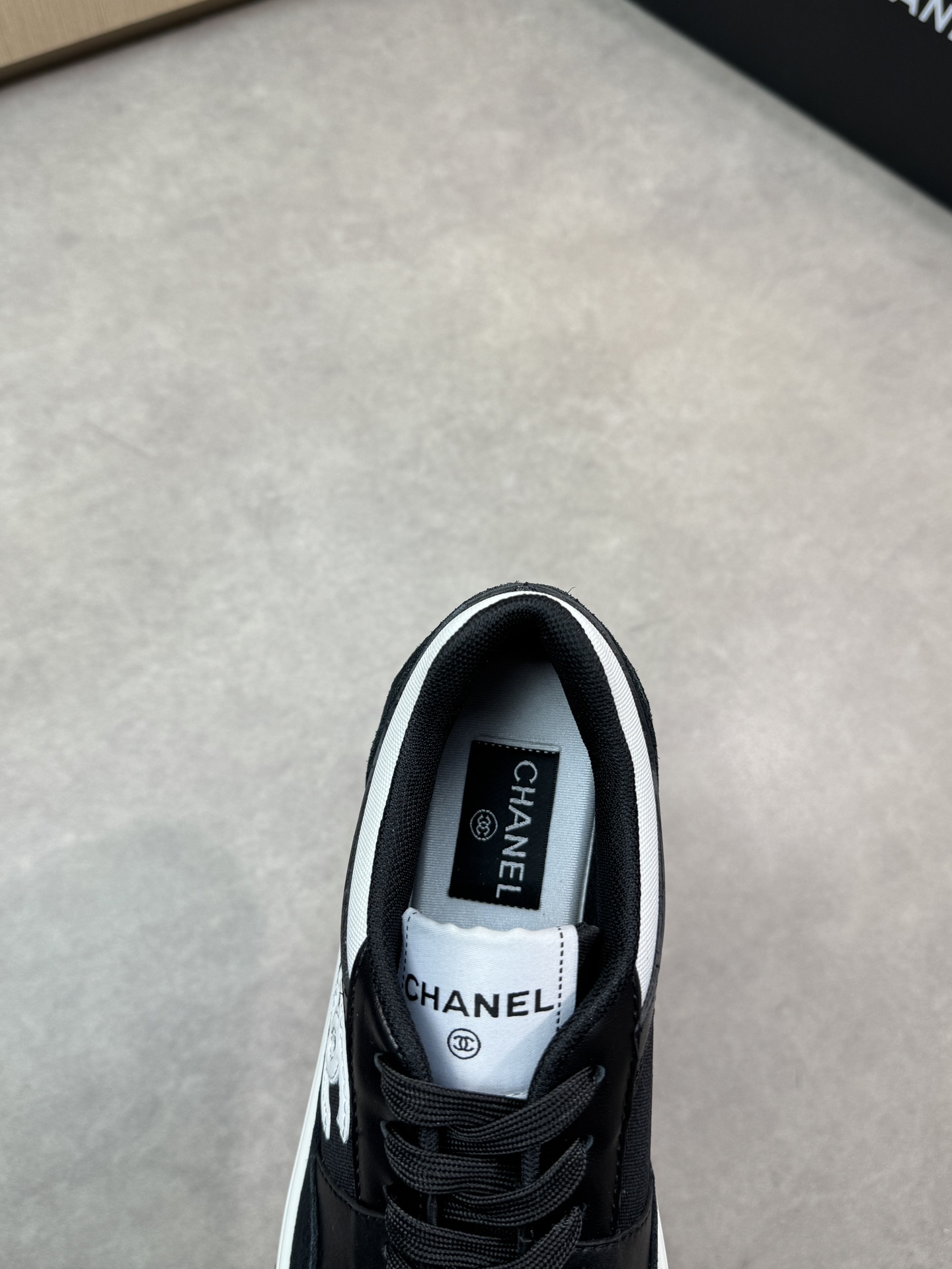 Chanel 原單黑白撞色運動鞋 女士經典百搭厚底休閒鞋｜歐美奢侈品精品推薦