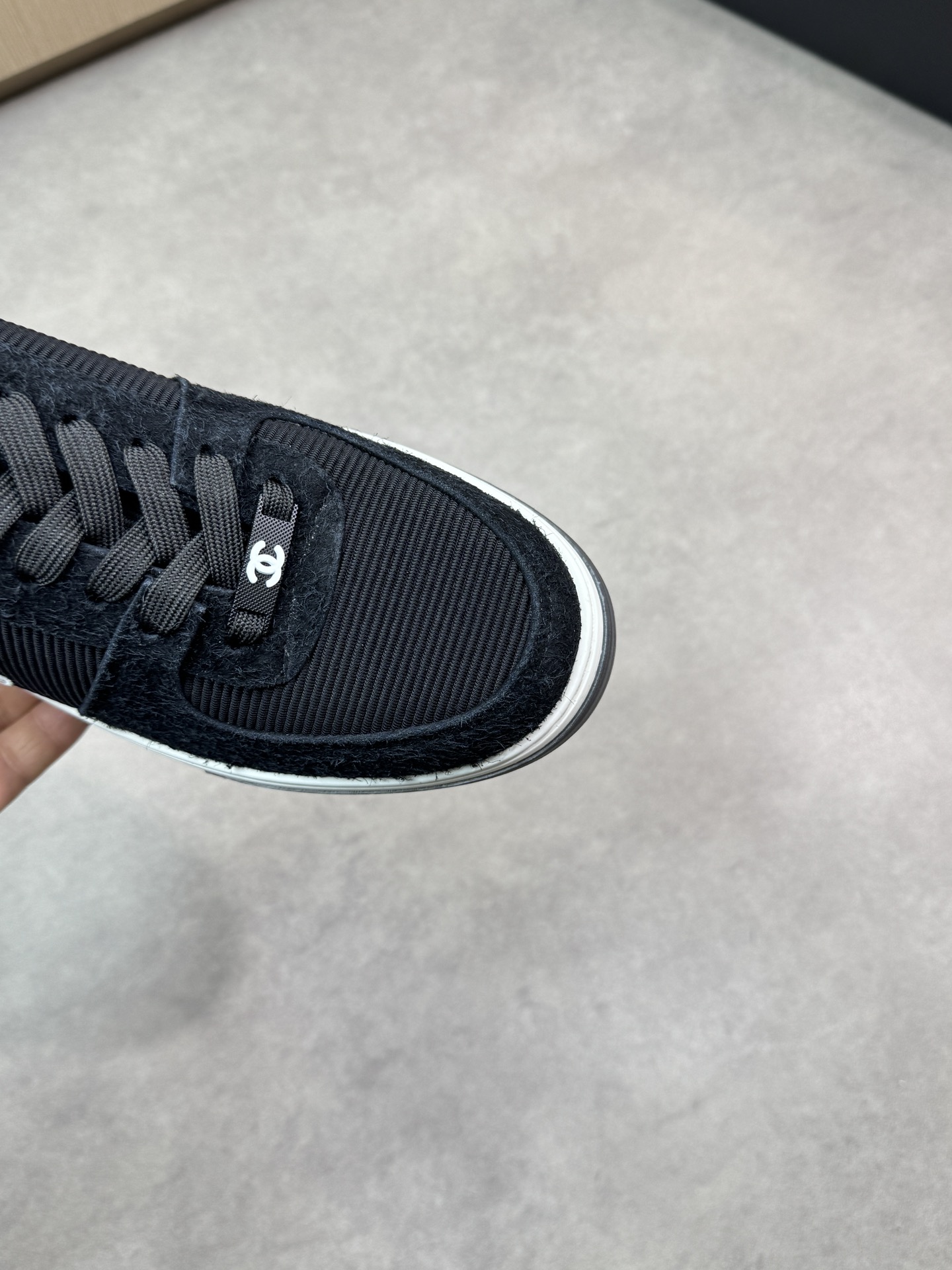 Chanel 黑色高仿休閒鞋 編織紋理設計 百搭透氣款｜歐美奢侈品精品推薦