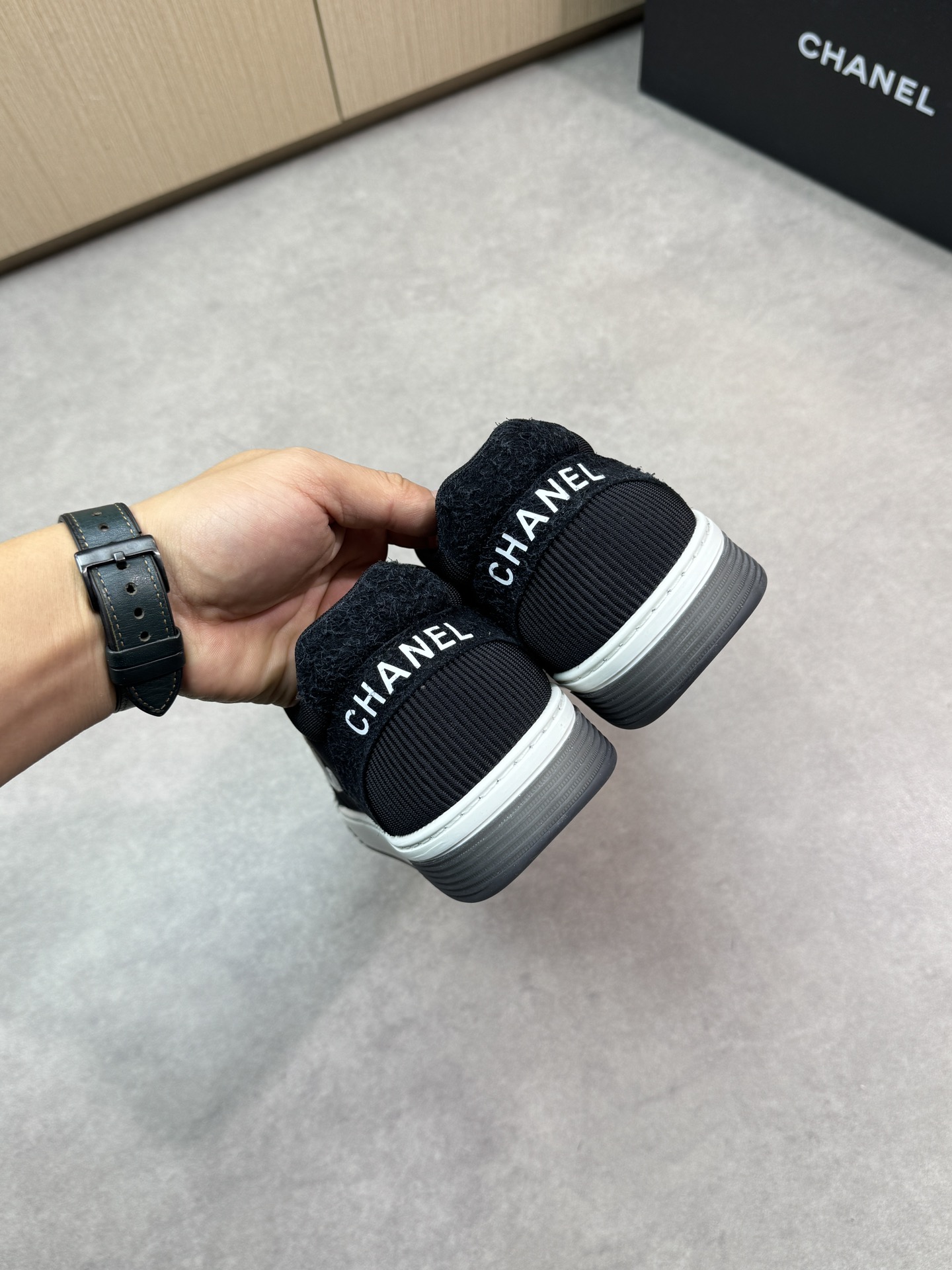 Chanel 黑色高仿休閒鞋 編織紋理設計 百搭透氣款｜歐美奢侈品精品推薦