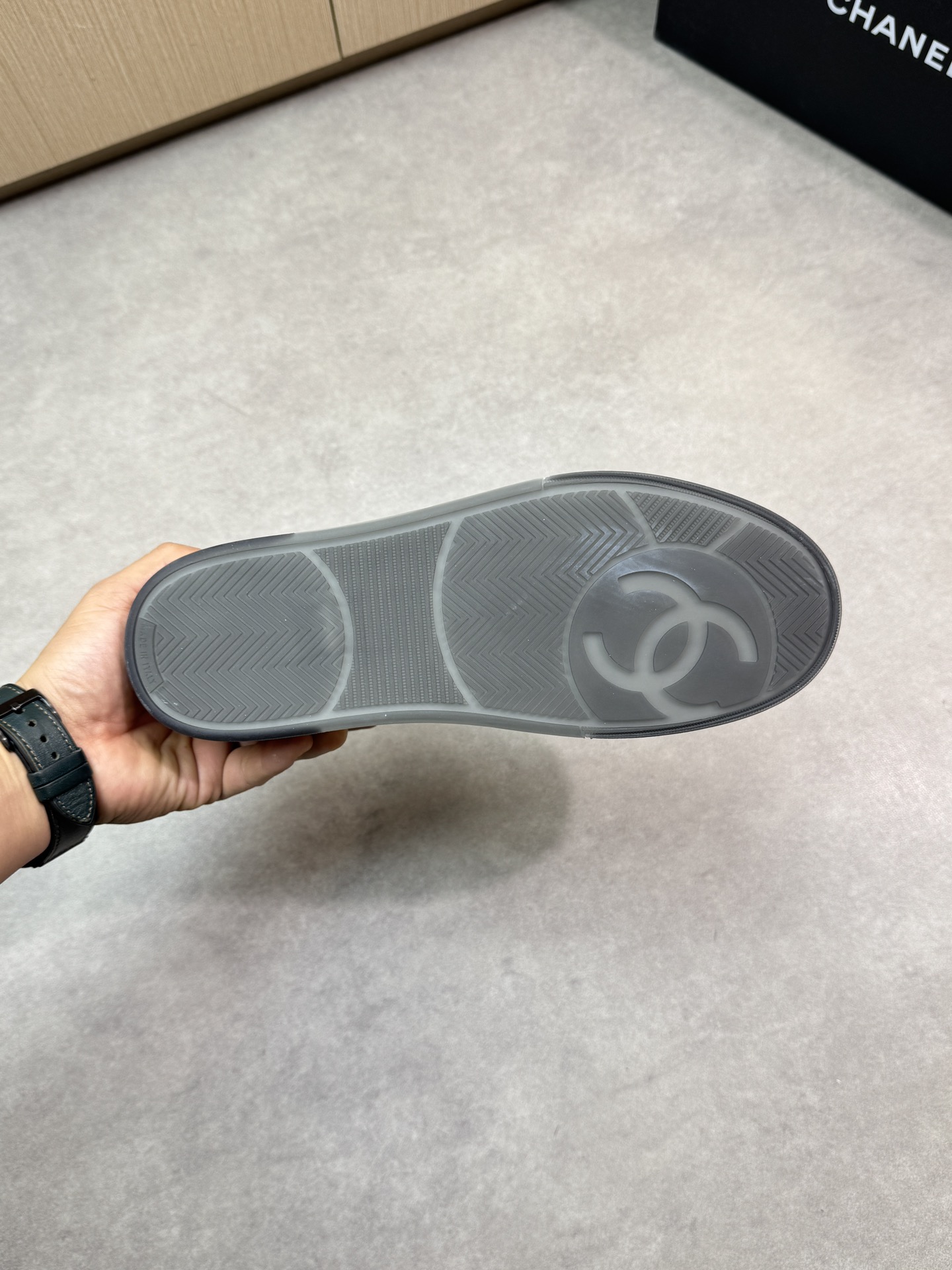 Chanel 黑白一比一運動鞋 經典雙C設計 時尚百搭款|超A仿原單精品圖片 7 Chanel 黑白一比一運動鞋 經典雙C設計 時尚百搭款|歐美奢侈品精品推薦