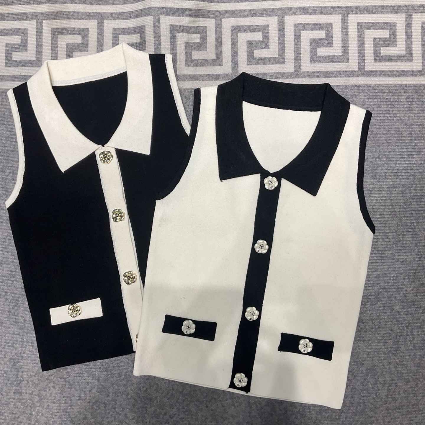 CHANEL 高仿無袖針織背心上衣 經典黑白配色 2025夏季百搭款｜歐美奢侈品精品推薦