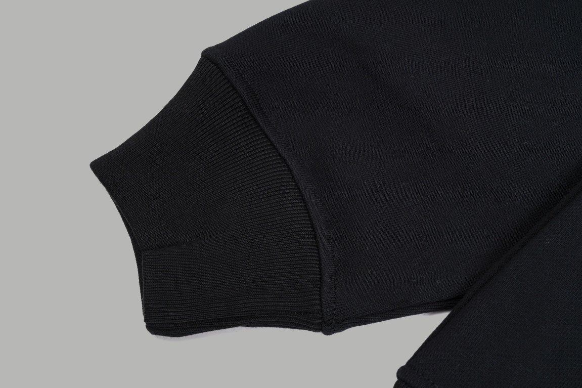 CHANEL高仿長袖衛衣 女士黑色經典LOGO圓領上衣2025秋冬百搭新品|超A仿原單精品圖片 8 CHANEL高仿長袖衛衣 女士黑色經典LOGO圓領上衣2025秋冬百搭新品|歐美奢侈品精品推薦