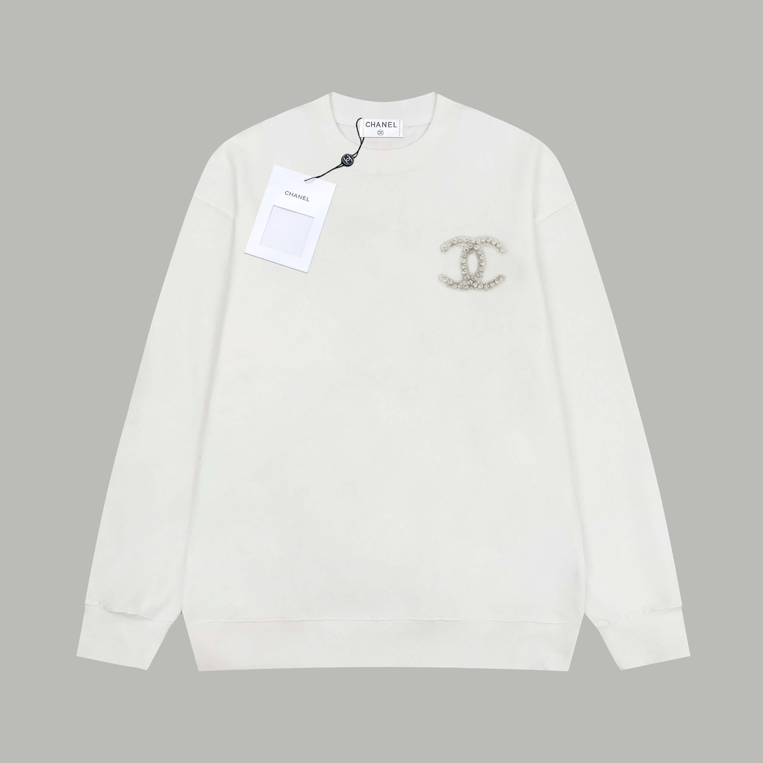 CHANEL高仿長袖衛衣 女士白色珍珠LOGO設計圓領上衣2025新品