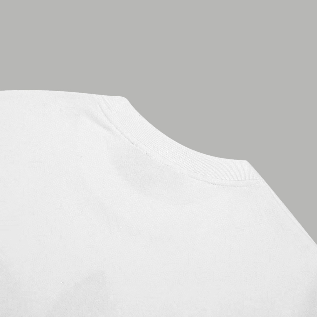 CHANEL高仿長袖衛衣 女士白色珍珠LOGO設計圓領上衣2025新品|超A仿原單精品圖片 8 CHANEL高仿長袖衛衣 女士白色珍珠LOGO設計圓領上衣2025新品|歐美奢侈品精品推薦