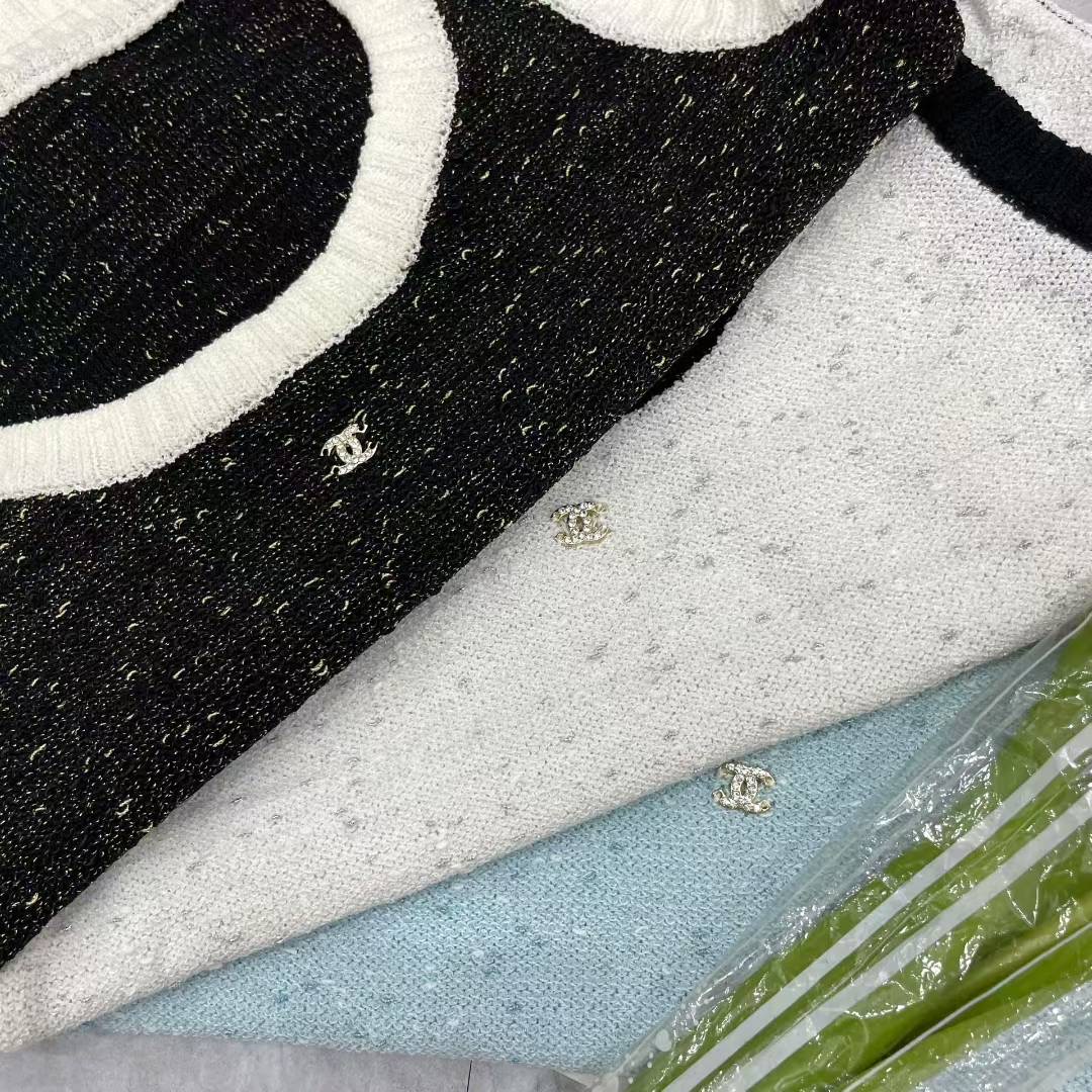 CHANEL無袖針織背心 高仿女款夏季氣質百搭上衣|超A仿原單精品圖片 7 CHANEL無袖針織背心 高仿女款夏季氣質百搭上衣|歐美奢侈品精品推薦