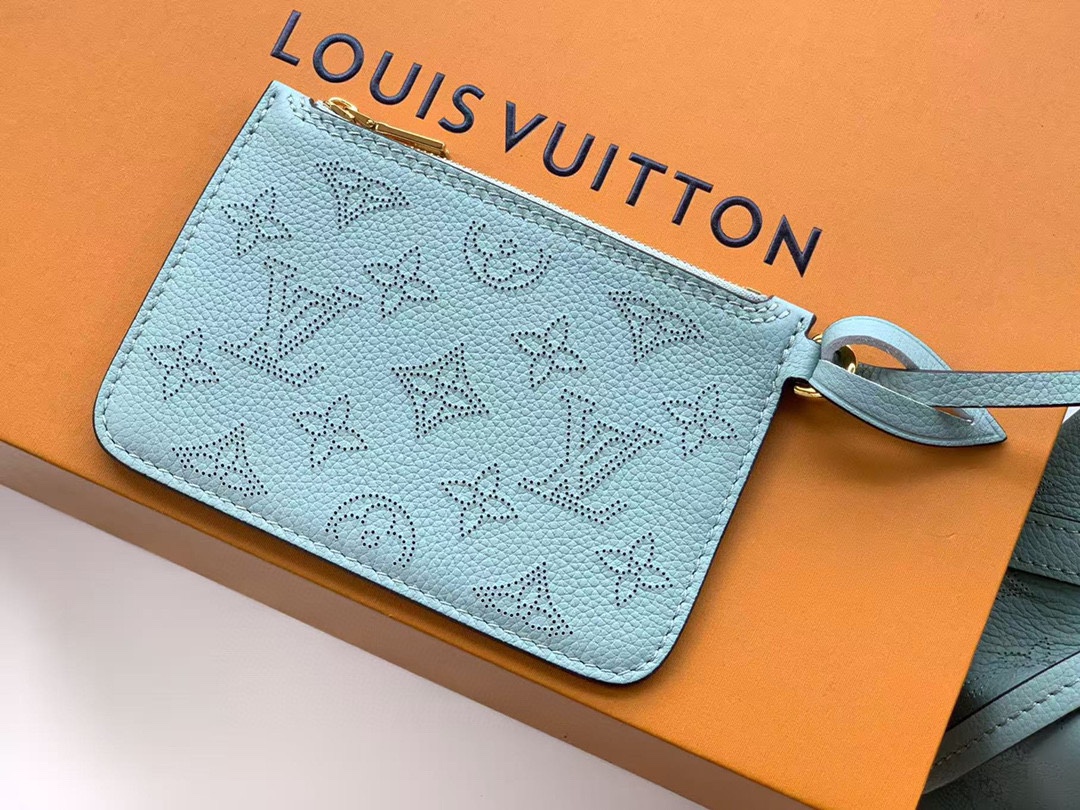 LV精品仿製女士托特包薄荷綠壓花皮革清新時尚款｜歐美奢侈品精品推薦