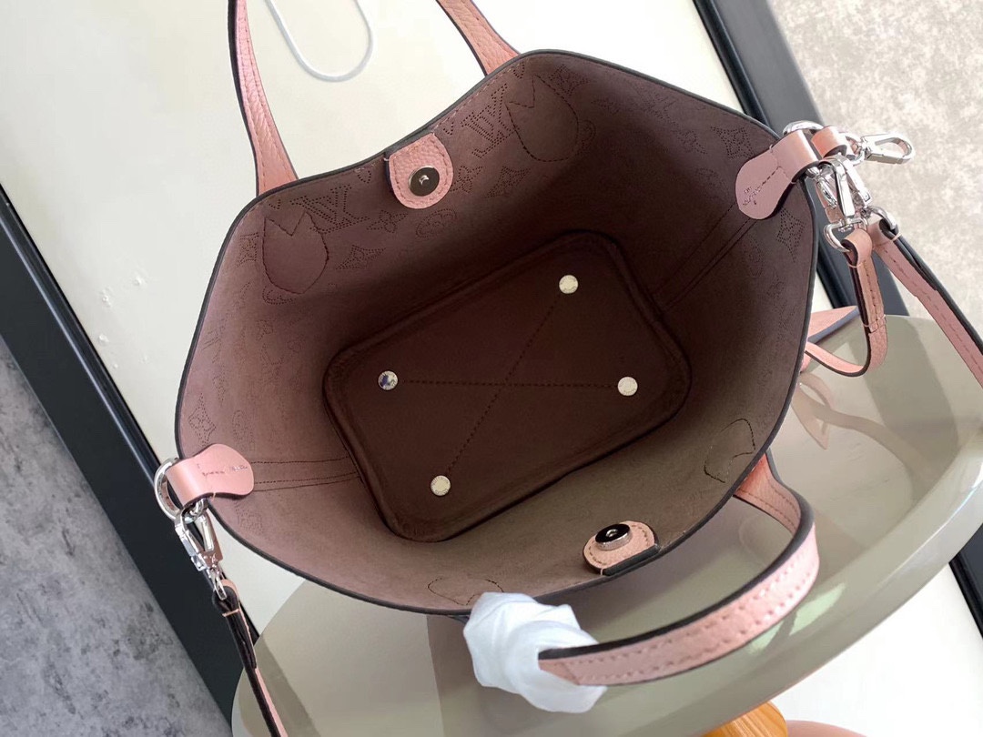 LV高仿女士托特包粉色壓花皮革浪漫優雅百搭款｜歐美奢侈品精品推薦