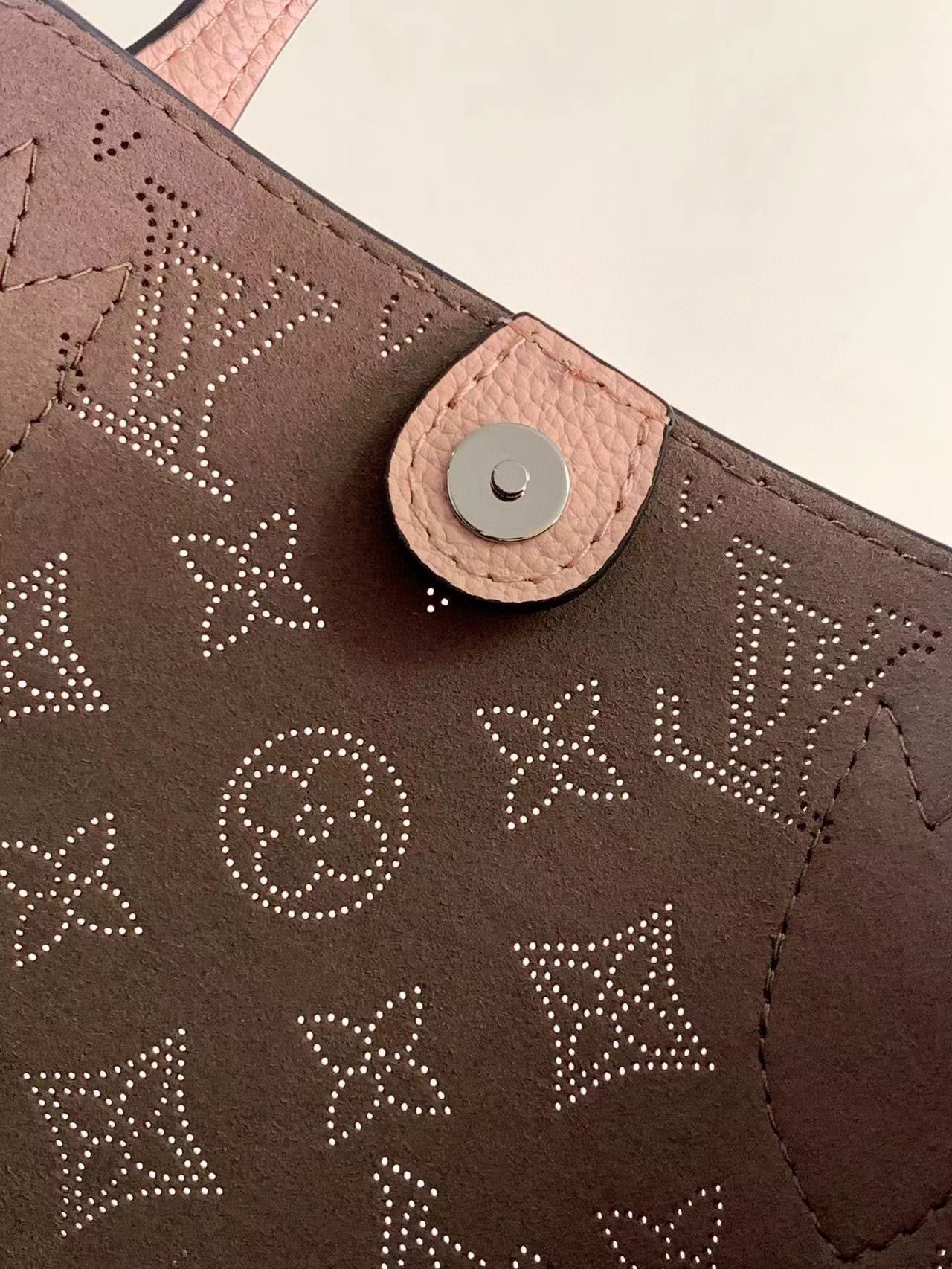 LV高仿女士托特包粉色壓花皮革浪漫優雅百搭款｜歐美奢侈品精品推薦